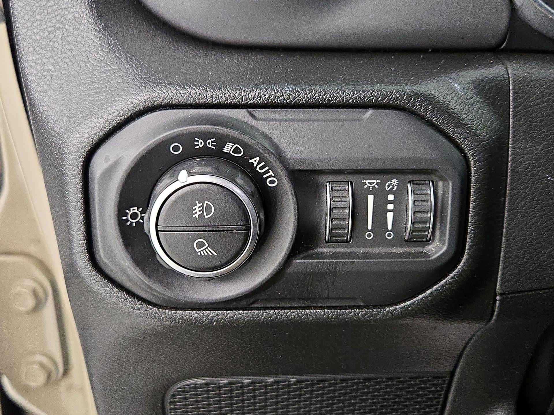 Thumbnail: 2022 Jeep Gladiator - 13