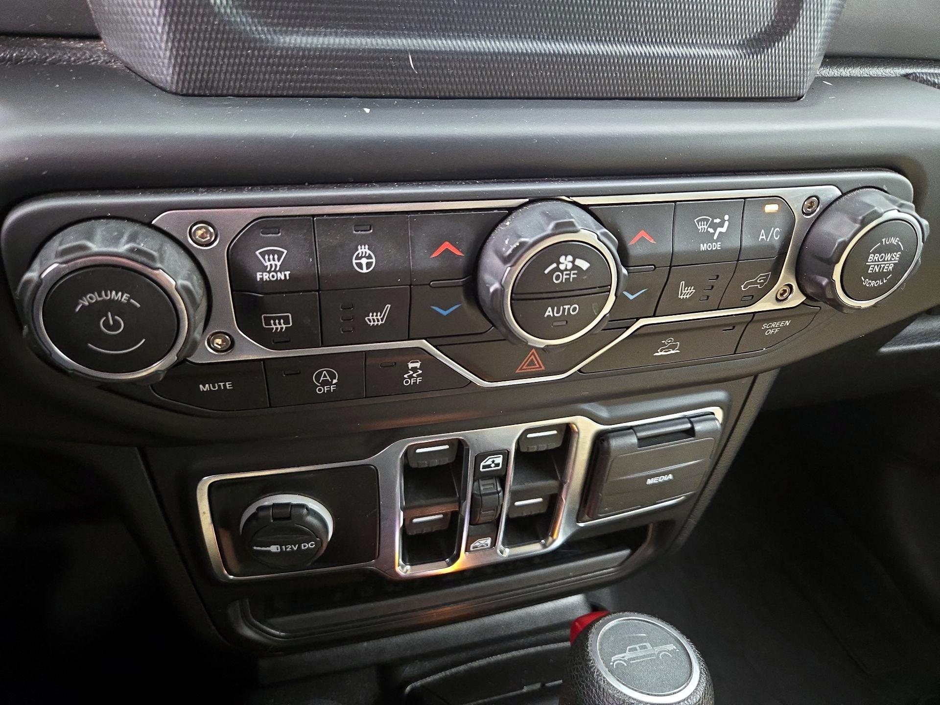 Thumbnail: 2022 Jeep Gladiator - 16