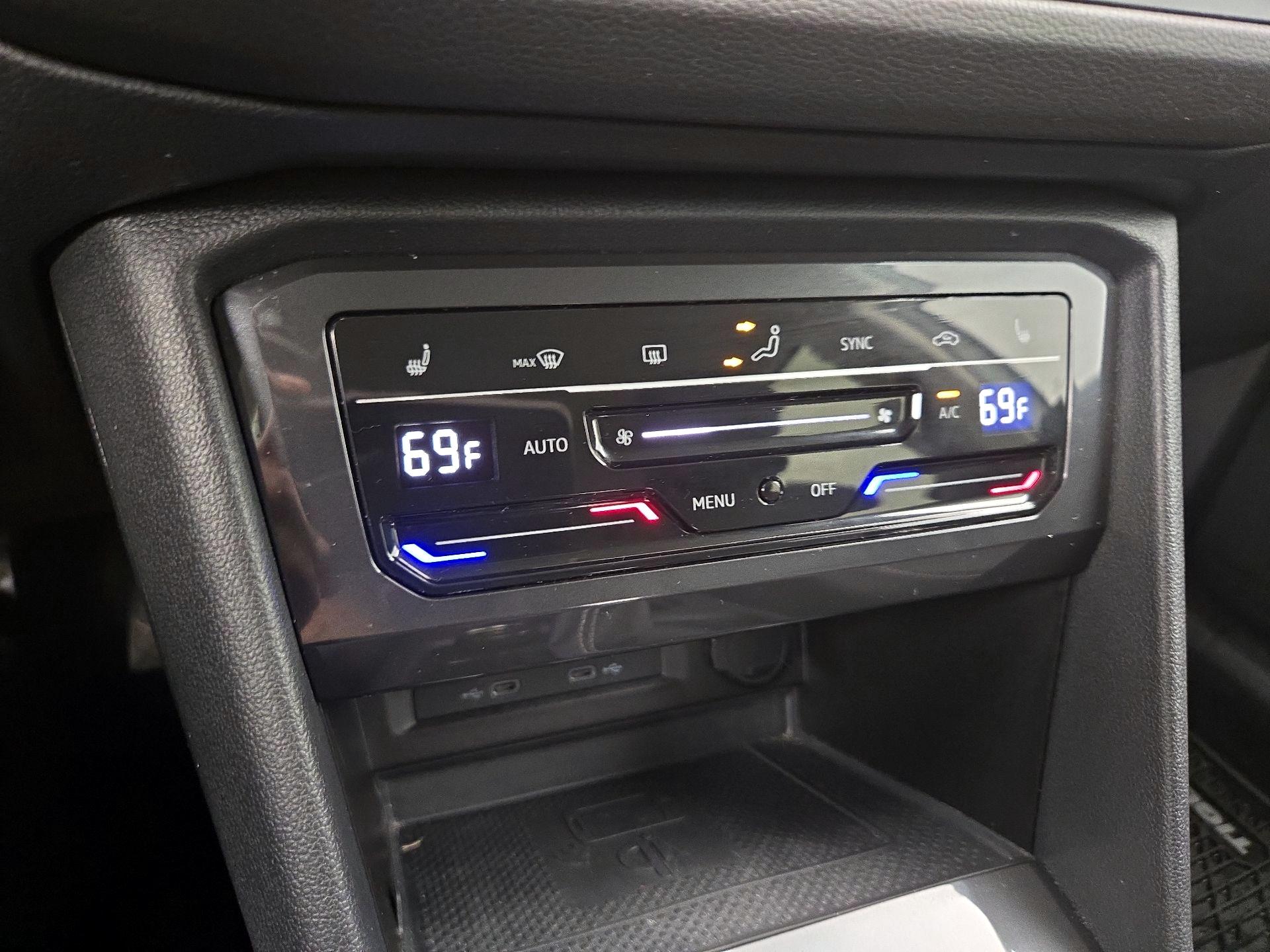 Thumbnail: 2022 Volkswagen Tiguan - 16