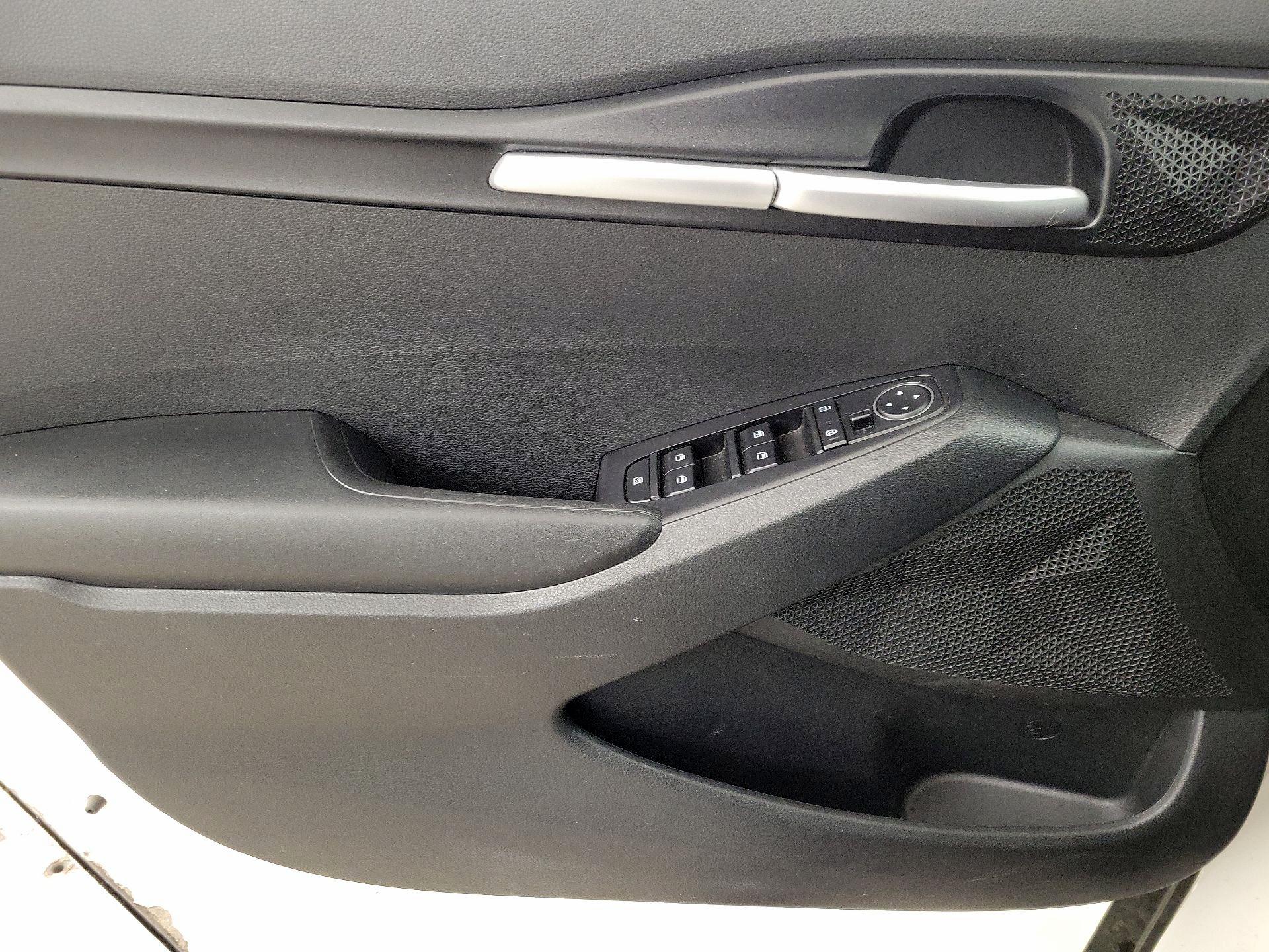 Thumbnail: 2021 Kia Seltos - 12