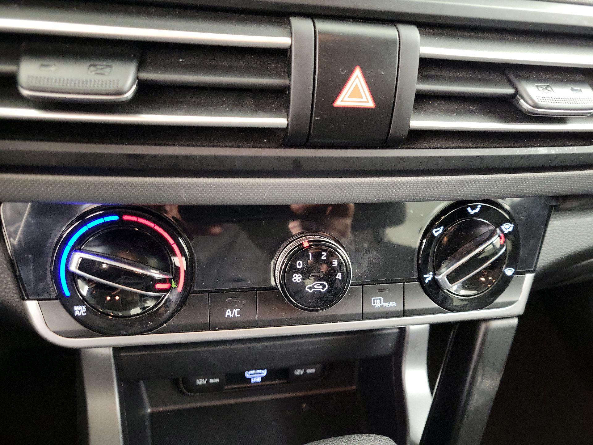 Thumbnail: 2021 Kia Seltos - 16