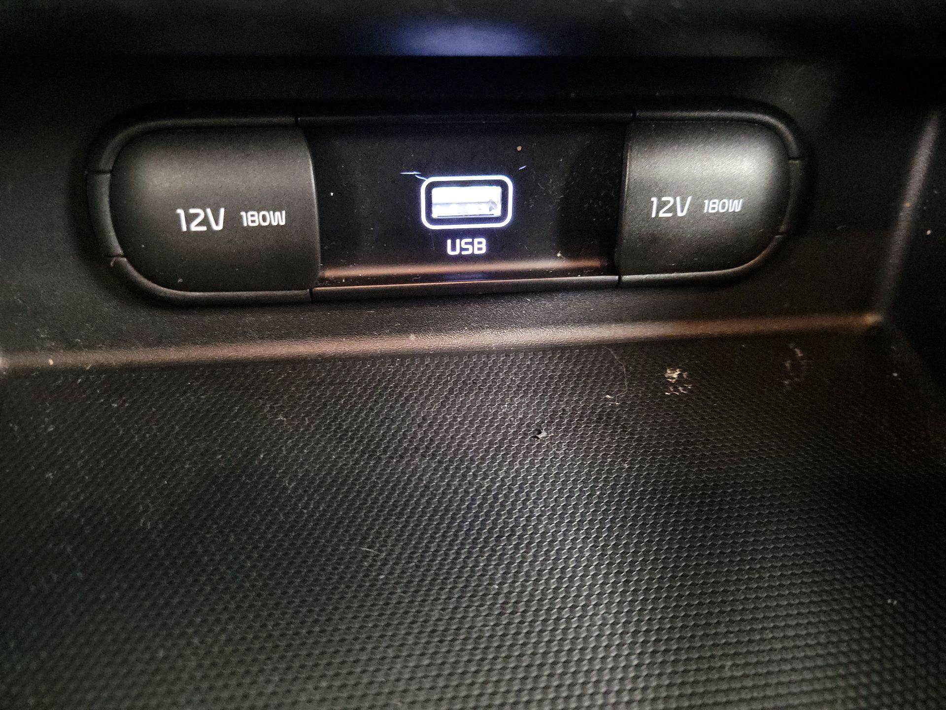 Thumbnail: 2021 Kia Seltos - 18