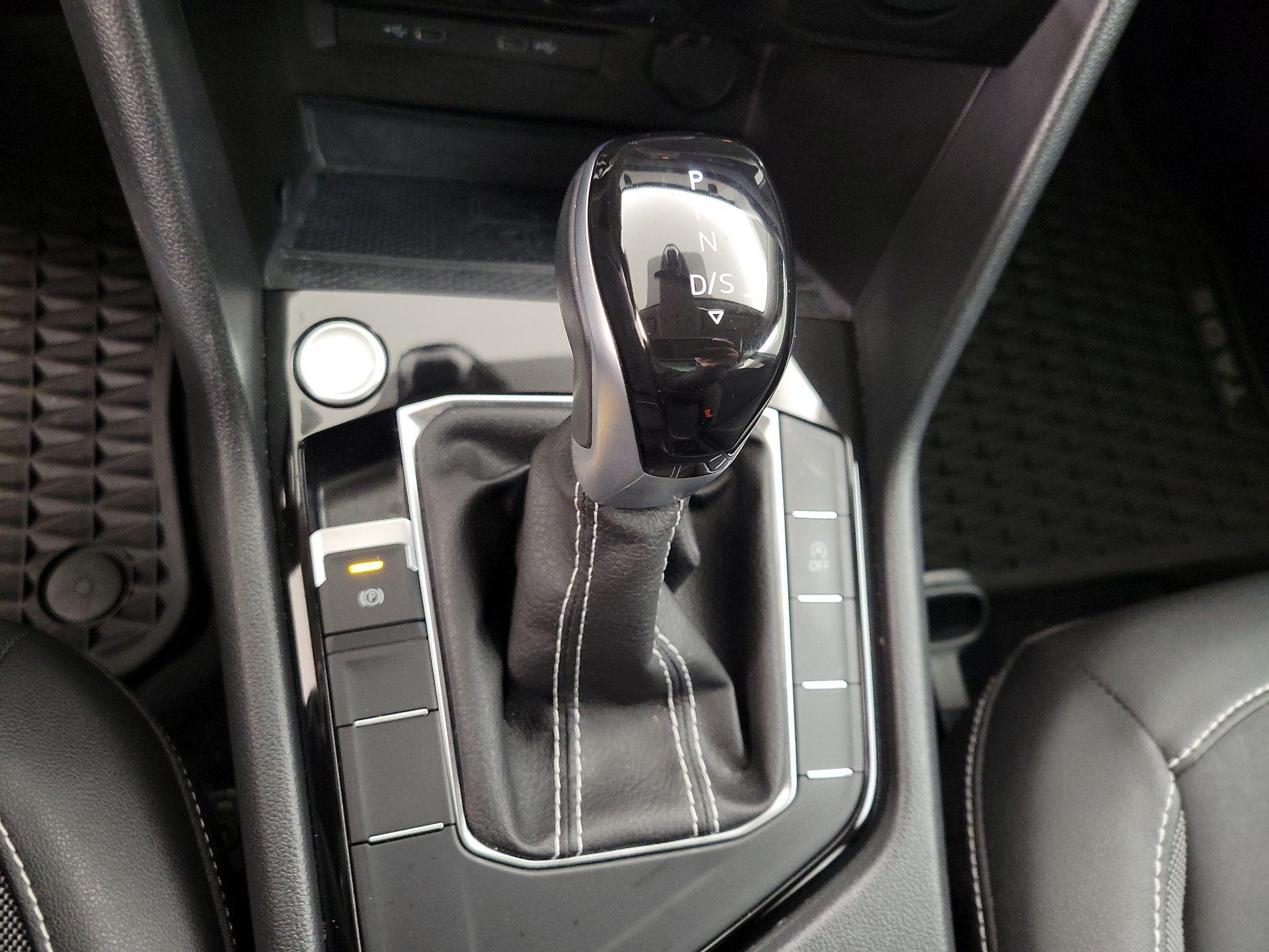 Thumbnail: 2024 Volkswagen Taos - 17