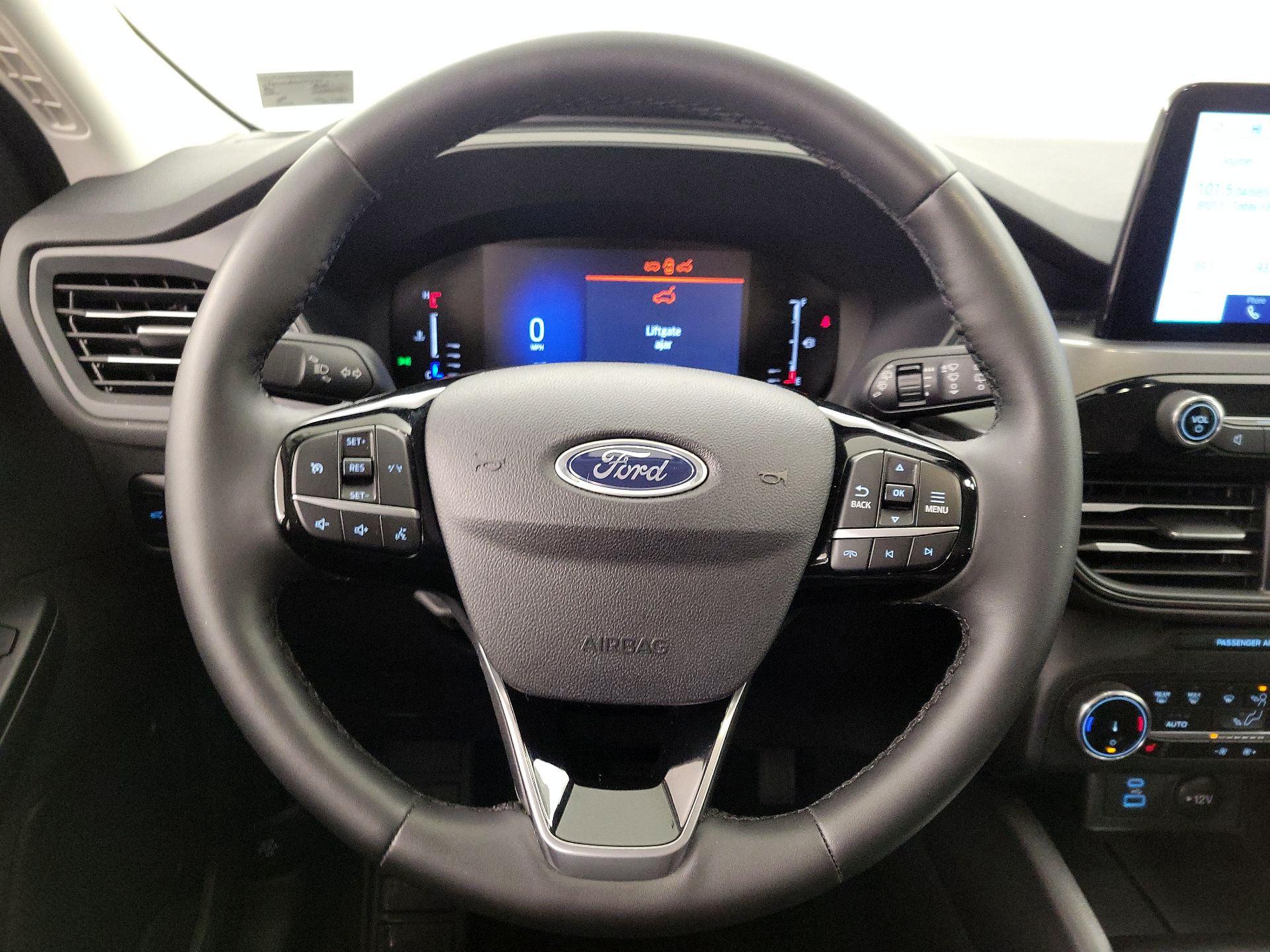 Thumbnail: 2023 Ford Escape - 10