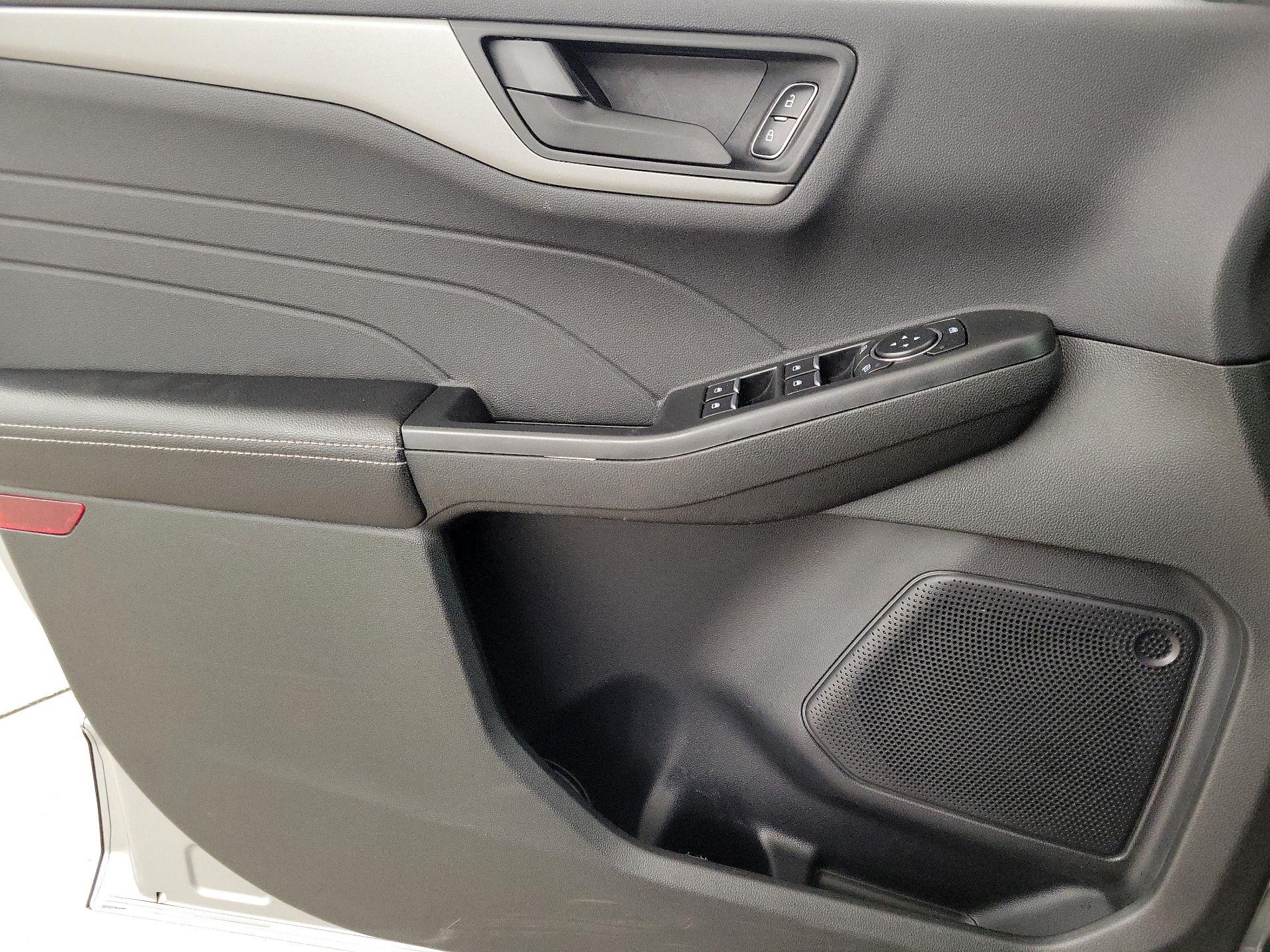 Thumbnail: 2023 Ford Escape - 12