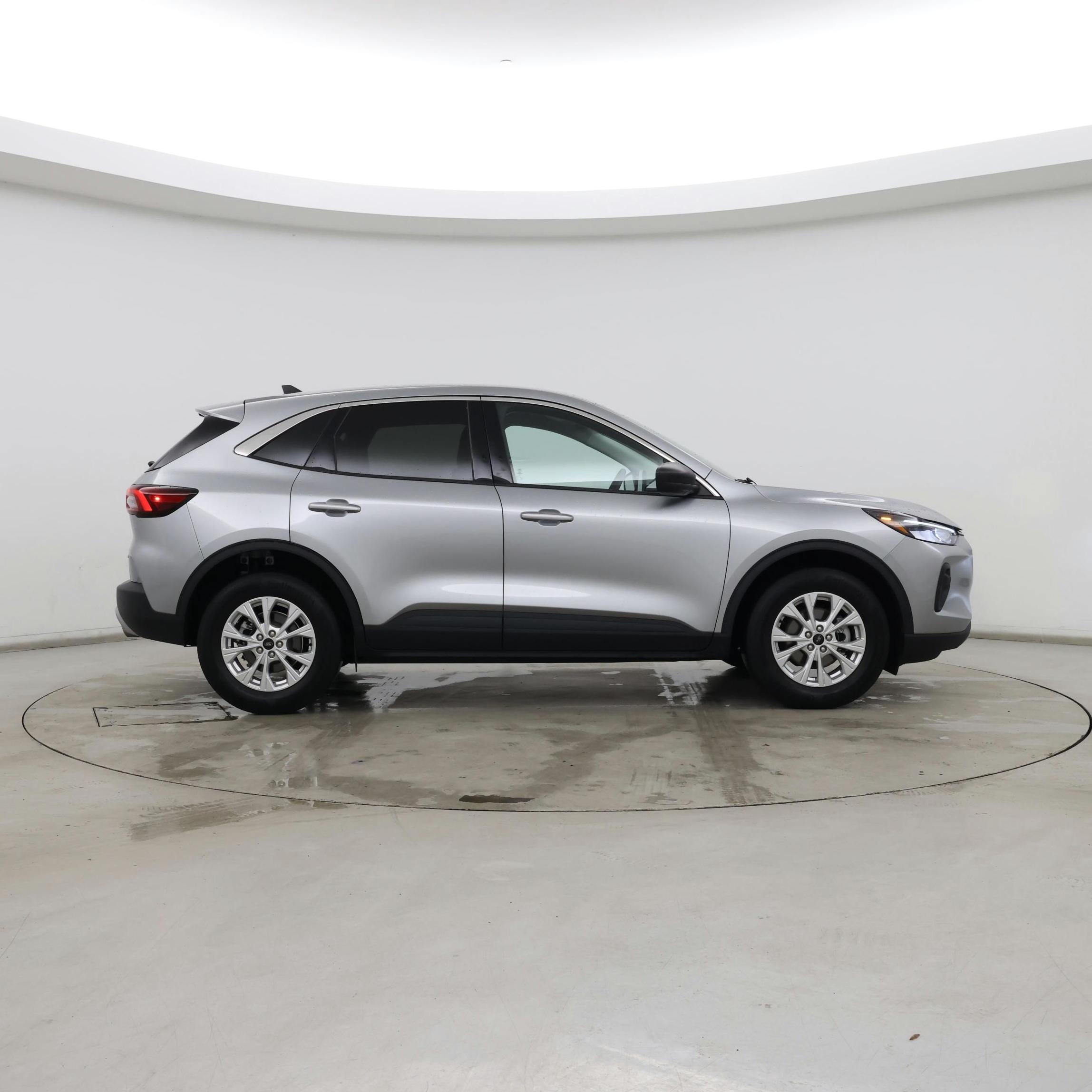 Thumbnail: 2023 Ford Escape - 7