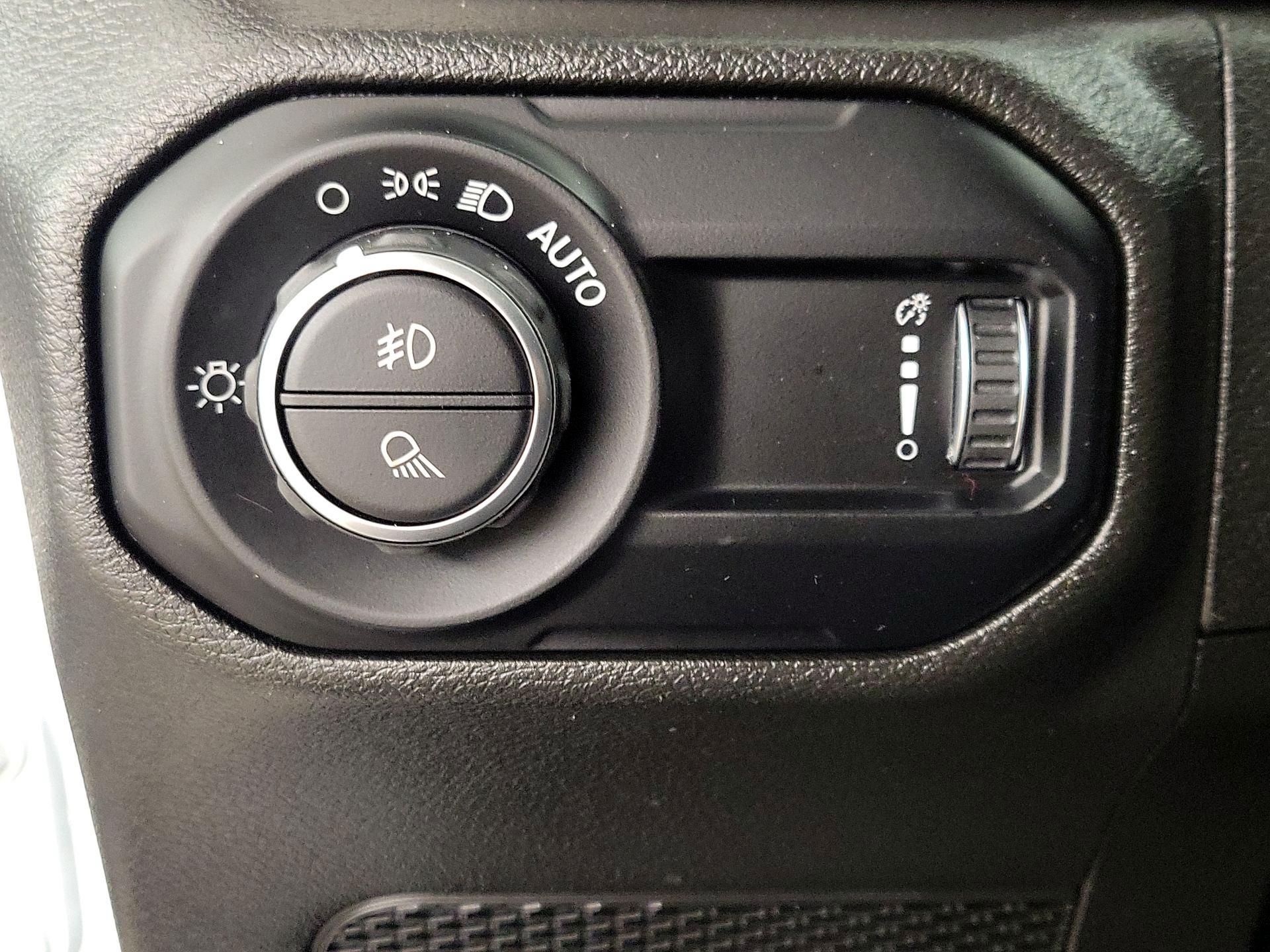 Thumbnail: 2023 Jeep Gladiator - 13