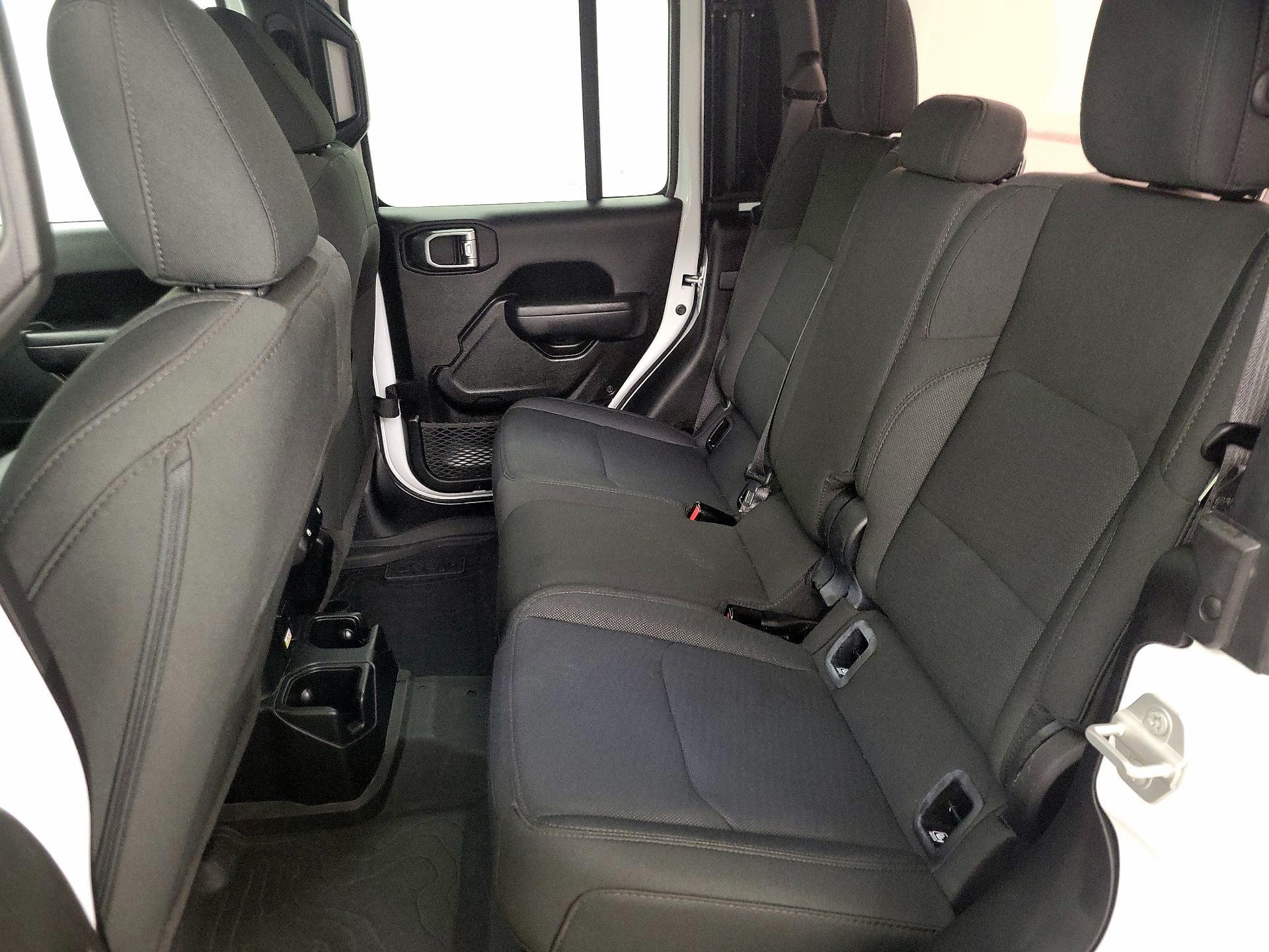 Thumbnail: 2023 Jeep Gladiator - 20