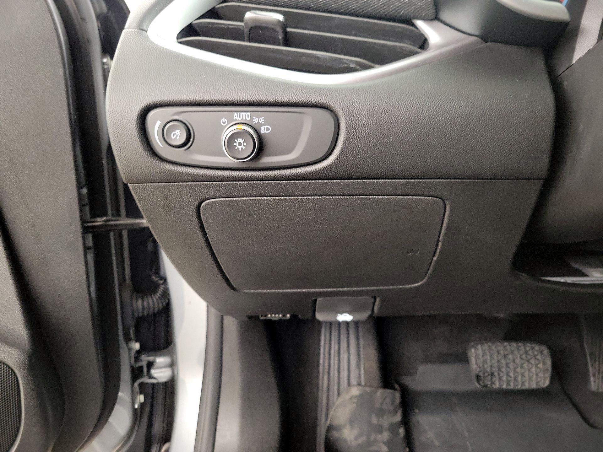 Thumbnail: 2023 Chevrolet Malibu - 13