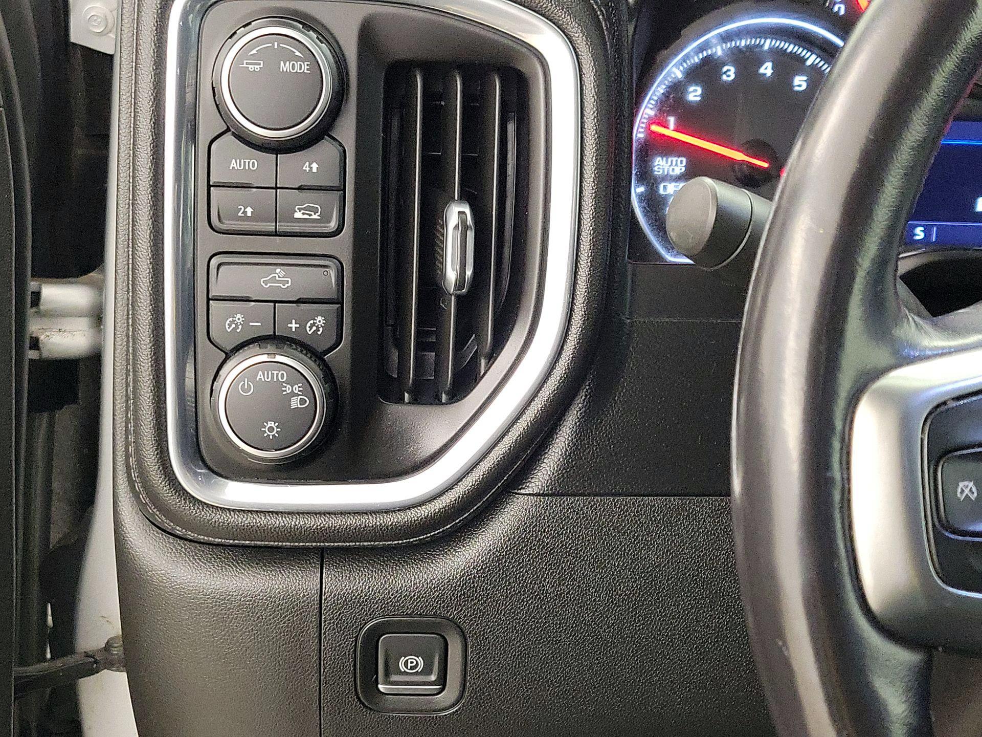 Thumbnail: 2021 Chevrolet Silverado 1500 - 13