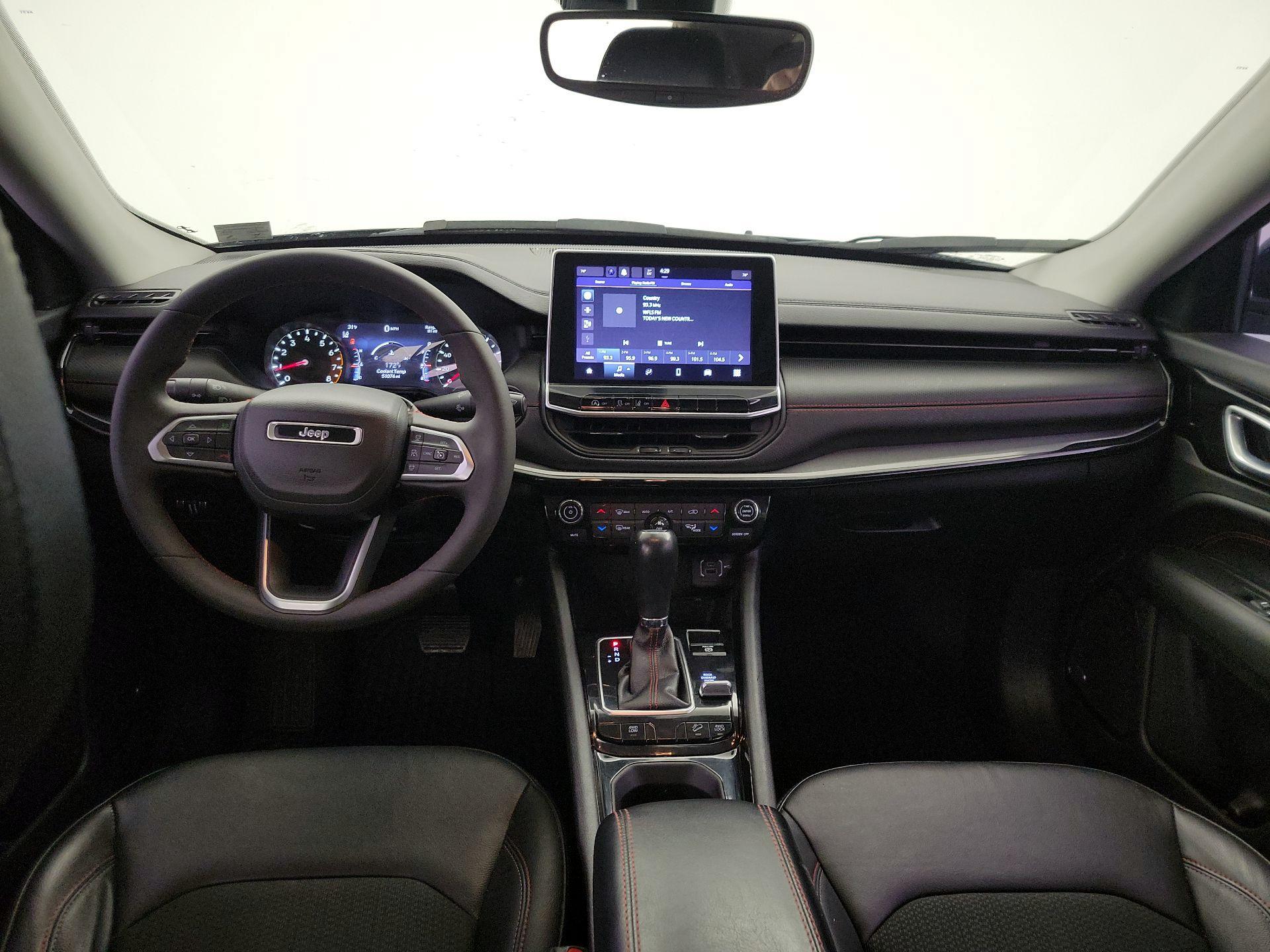 Thumbnail: 2022 Jeep Compass - 9