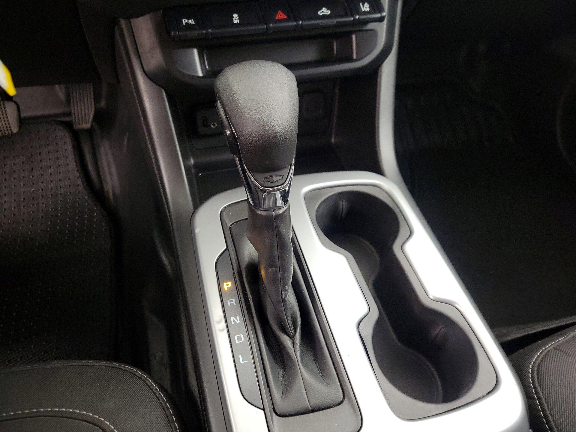 Thumbnail: 2022 Chevrolet Colorado - 17