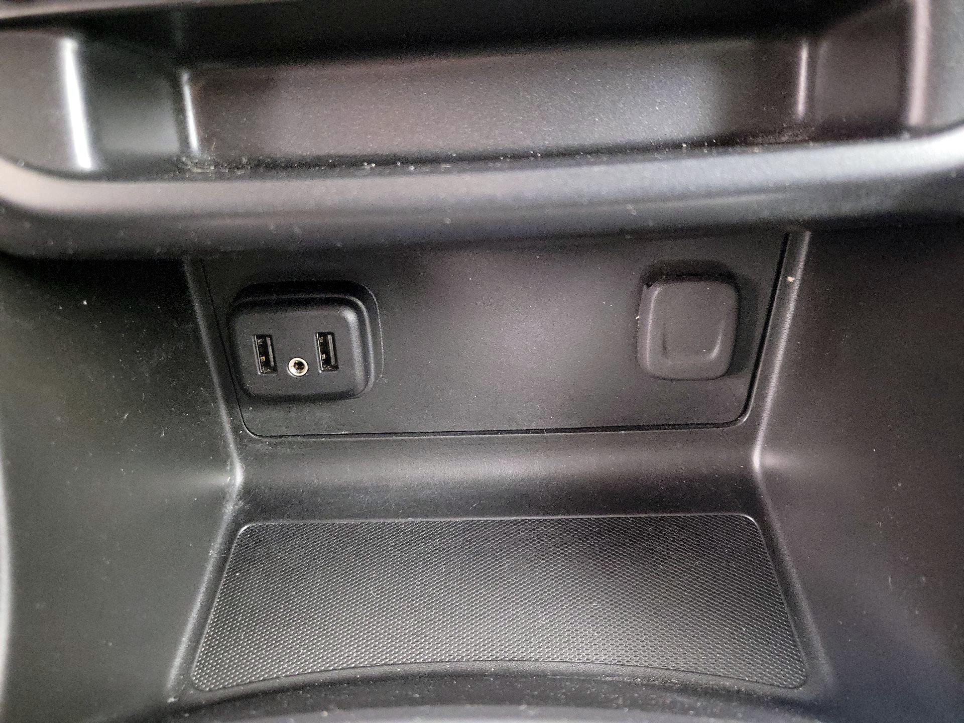 Thumbnail: 2022 Chevrolet Colorado - 18