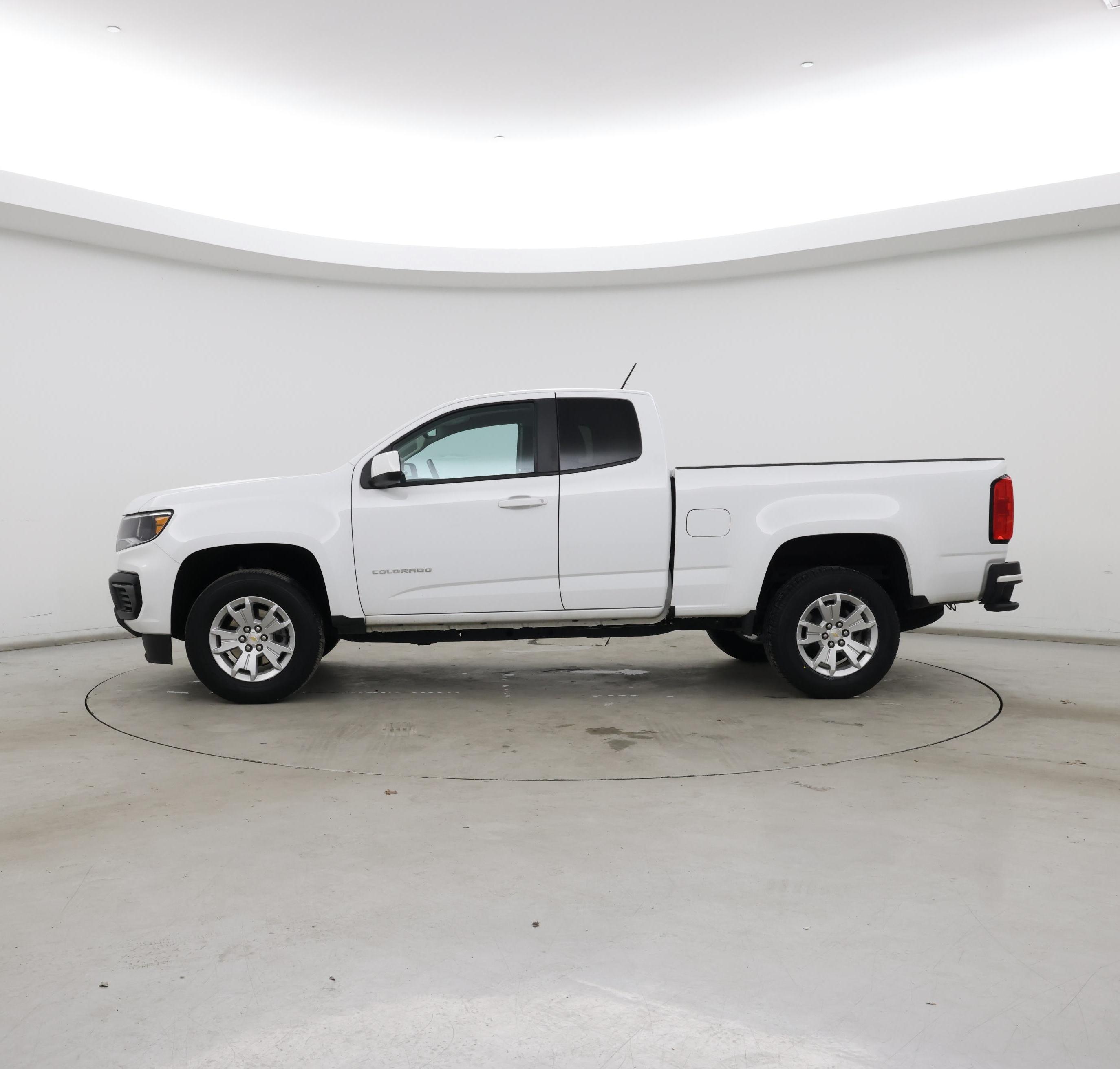 Thumbnail: 2022 Chevrolet Colorado - 3