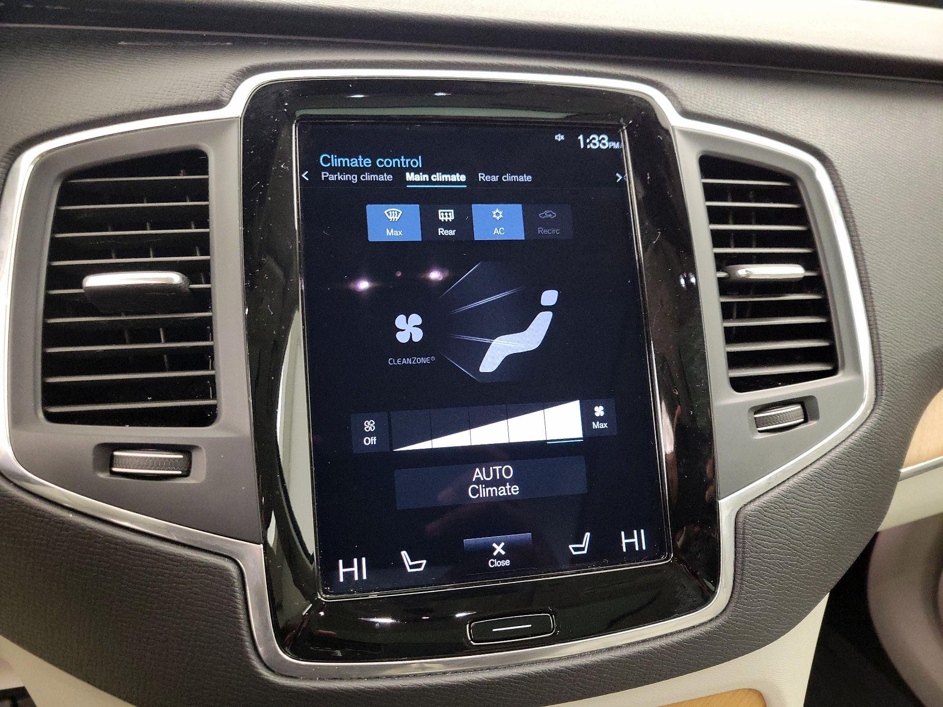 Thumbnail: 2022 Volvo XC90 - 17