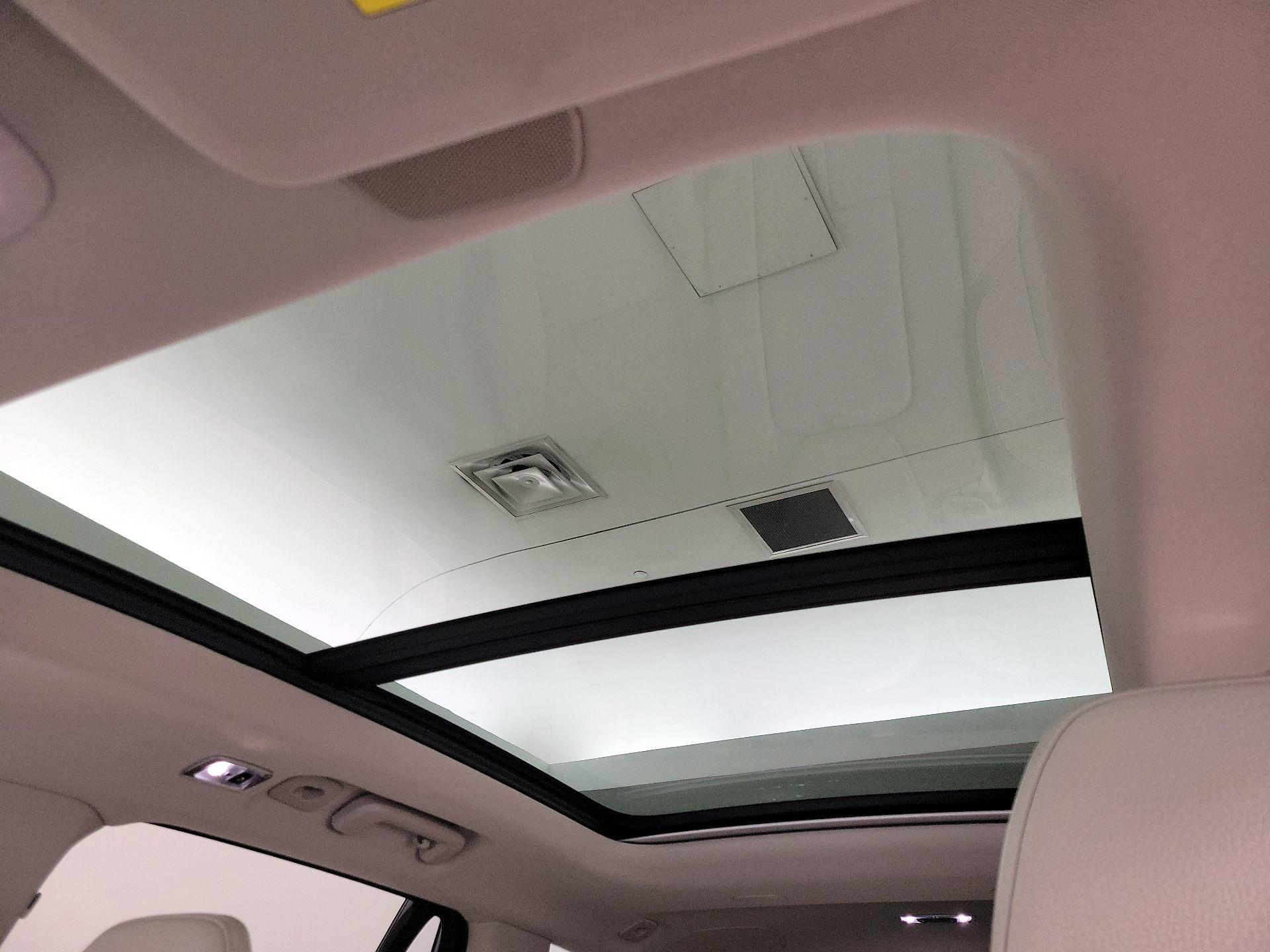 Thumbnail: 2022 Volvo XC90 - 20