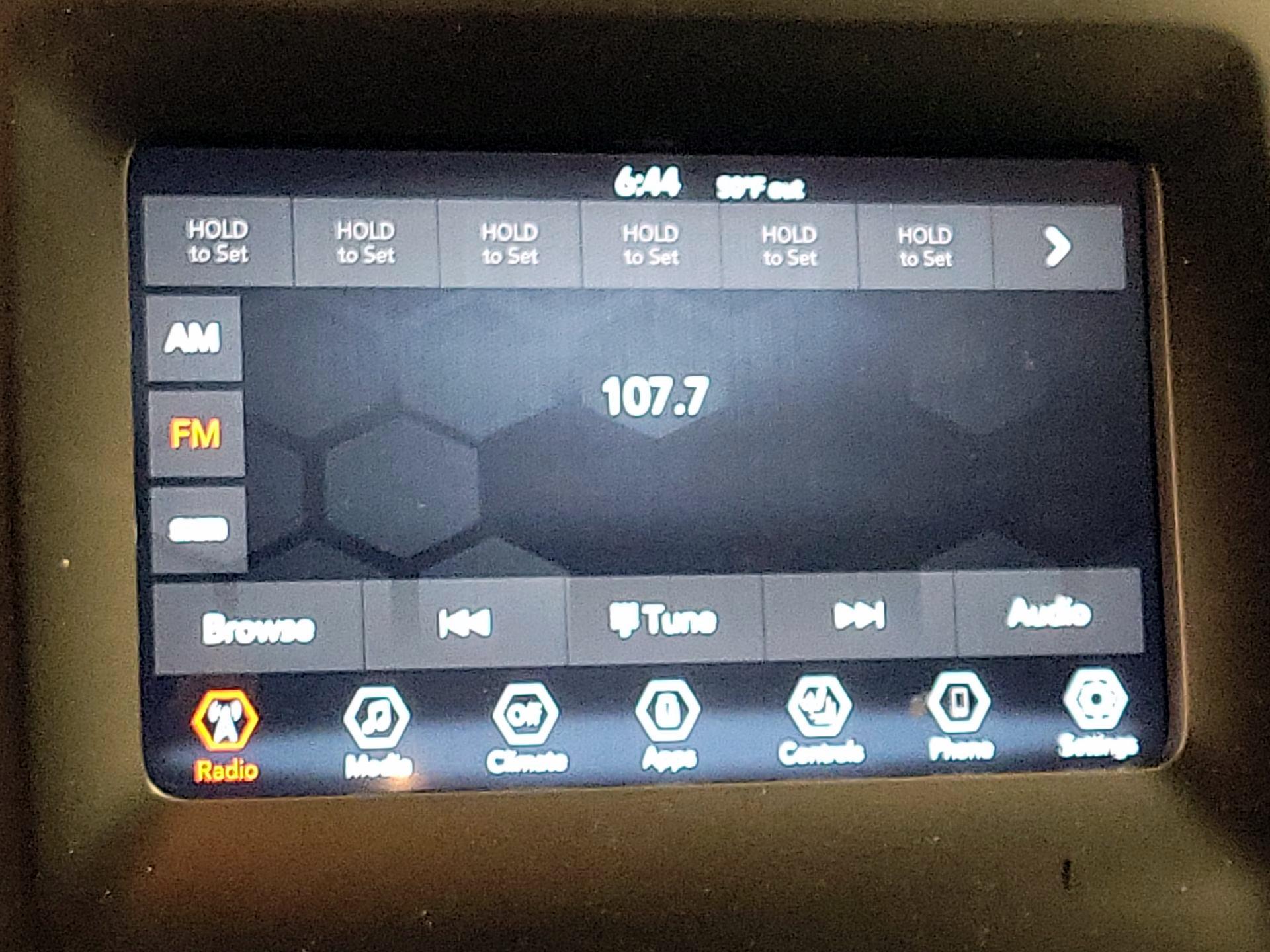 Thumbnail: 2021 Jeep Cherokee - 15