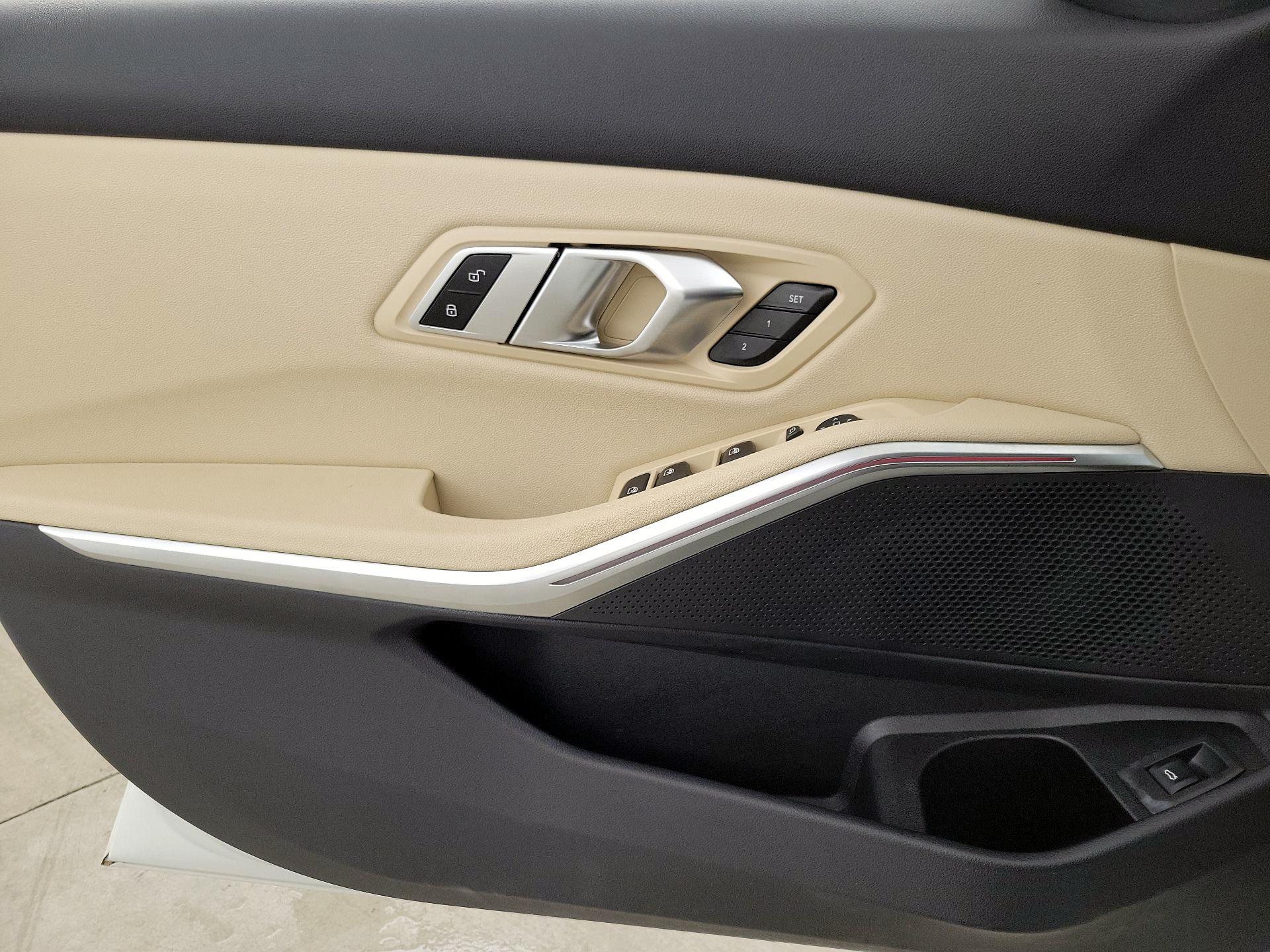 Thumbnail: 2021 BMW 3 Series - 12