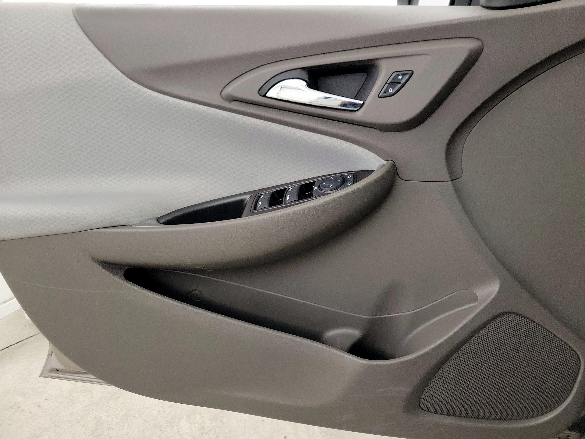 Thumbnail: 2023 Chevrolet Malibu - 12