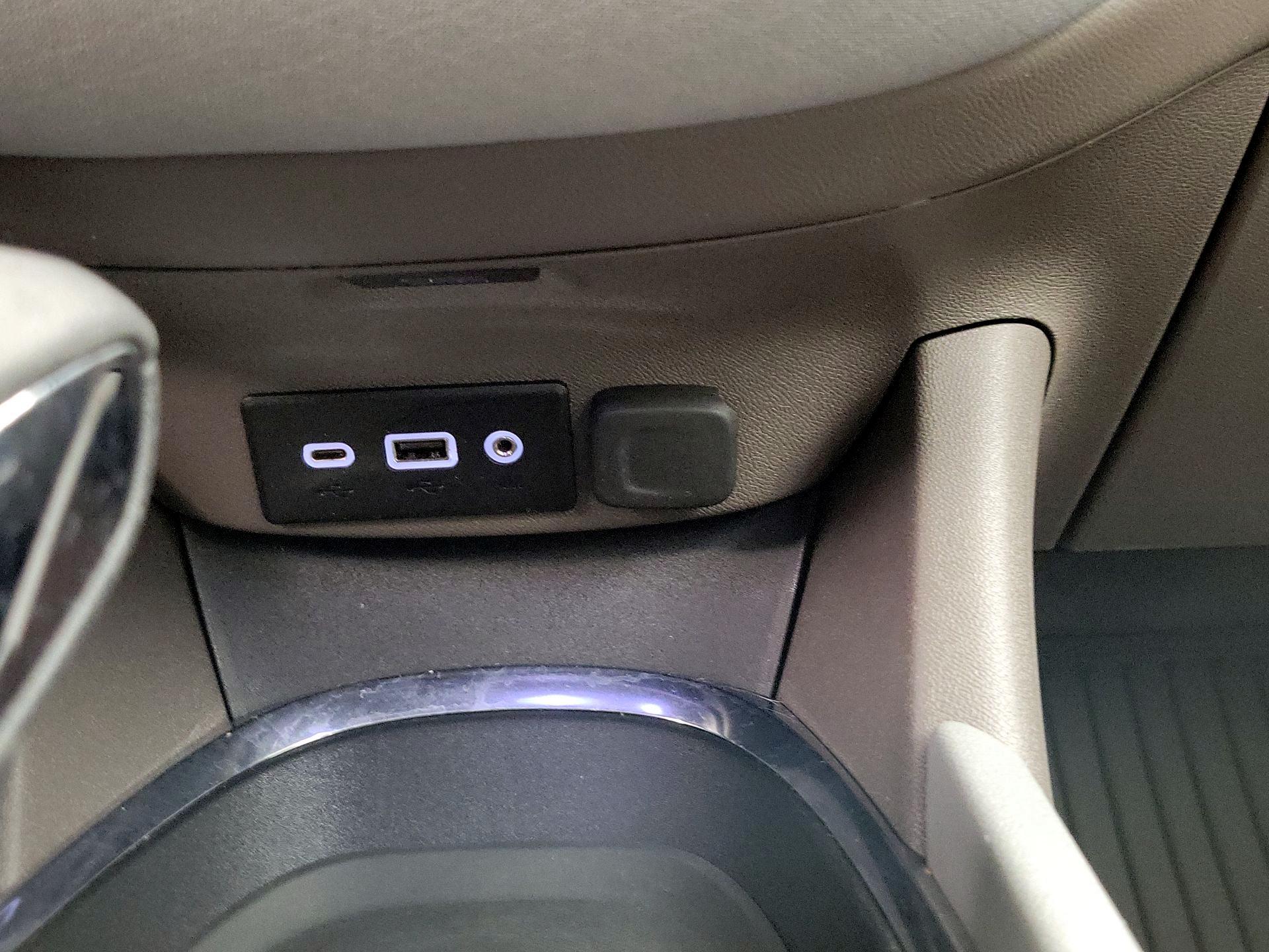 Thumbnail: 2023 Chevrolet Malibu - 18