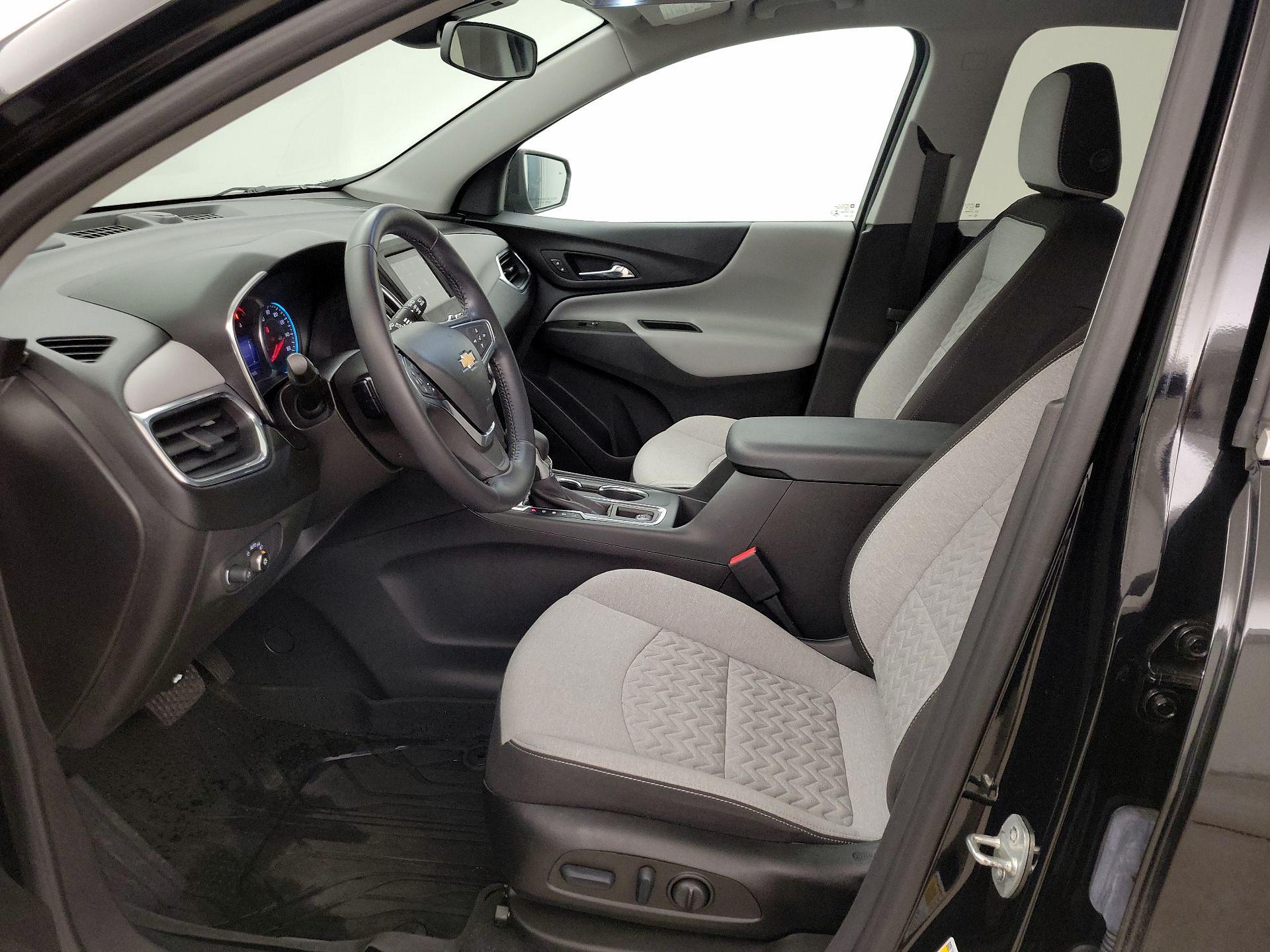 Thumbnail: 2022 Chevrolet Equinox - 11