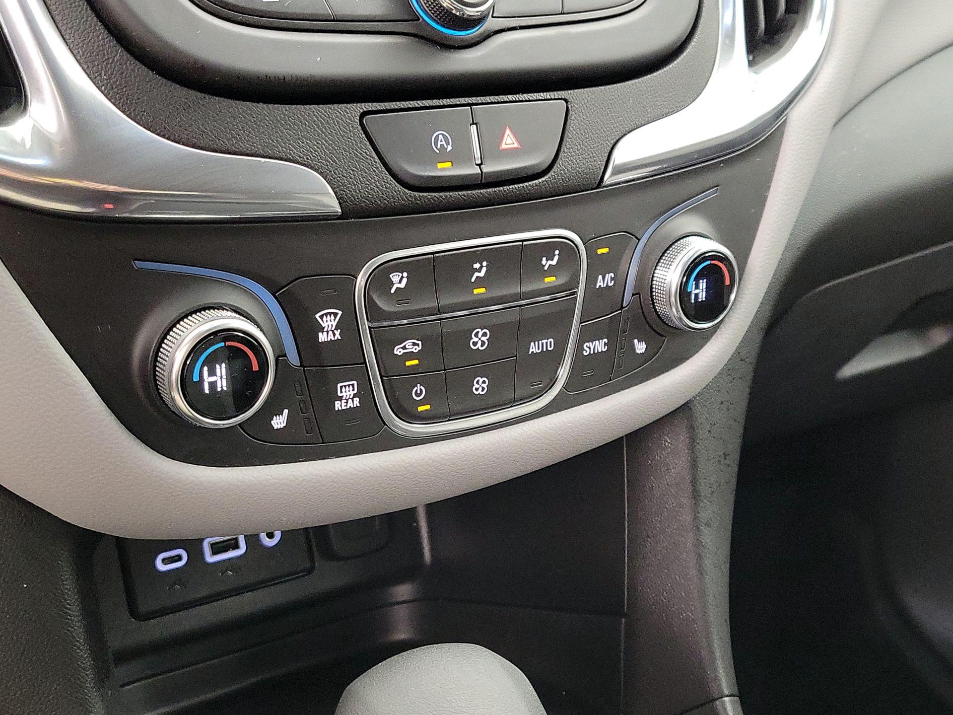 Thumbnail: 2022 Chevrolet Equinox - 16