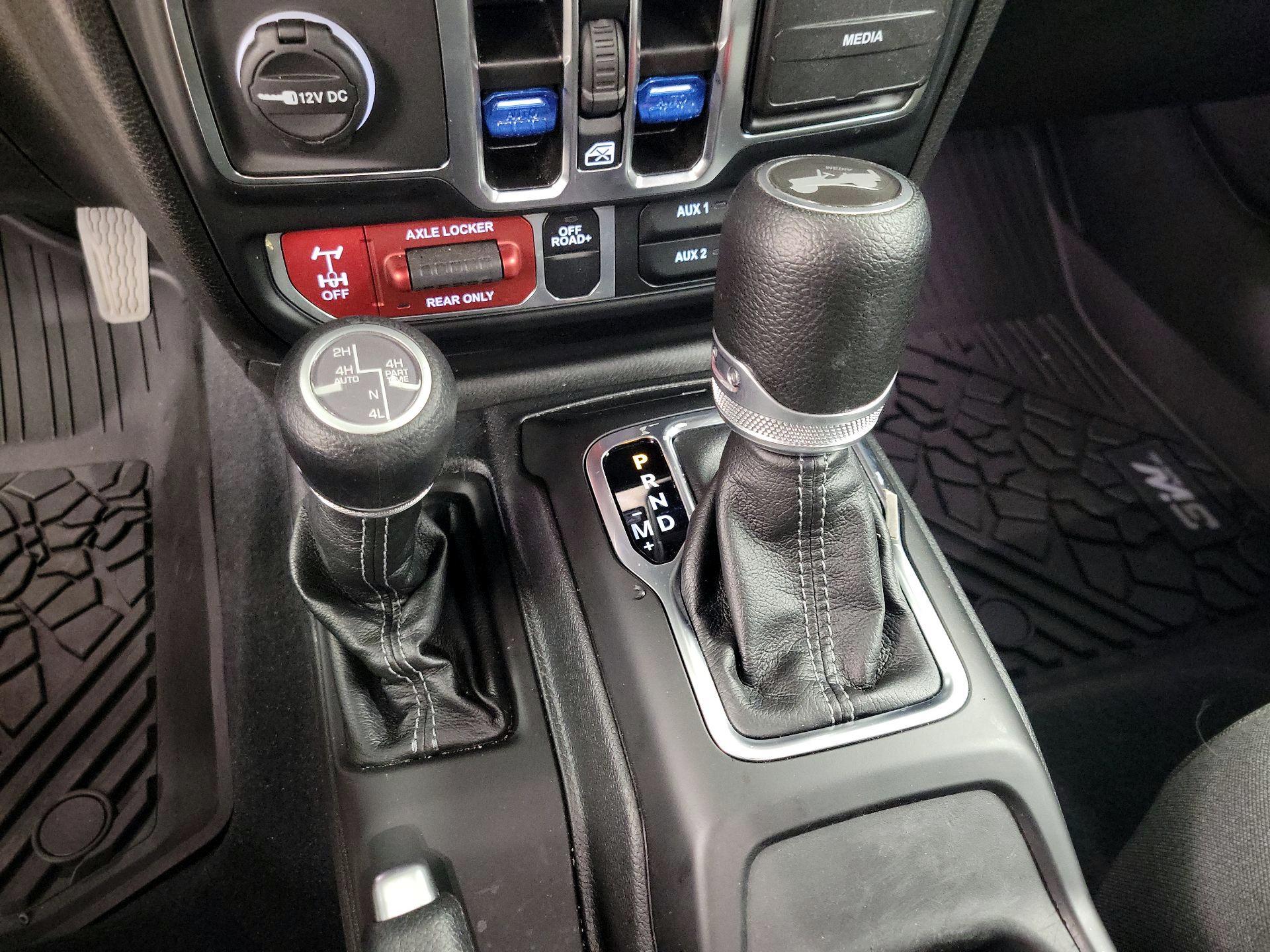 Thumbnail: 2024 Jeep Wrangler - 17