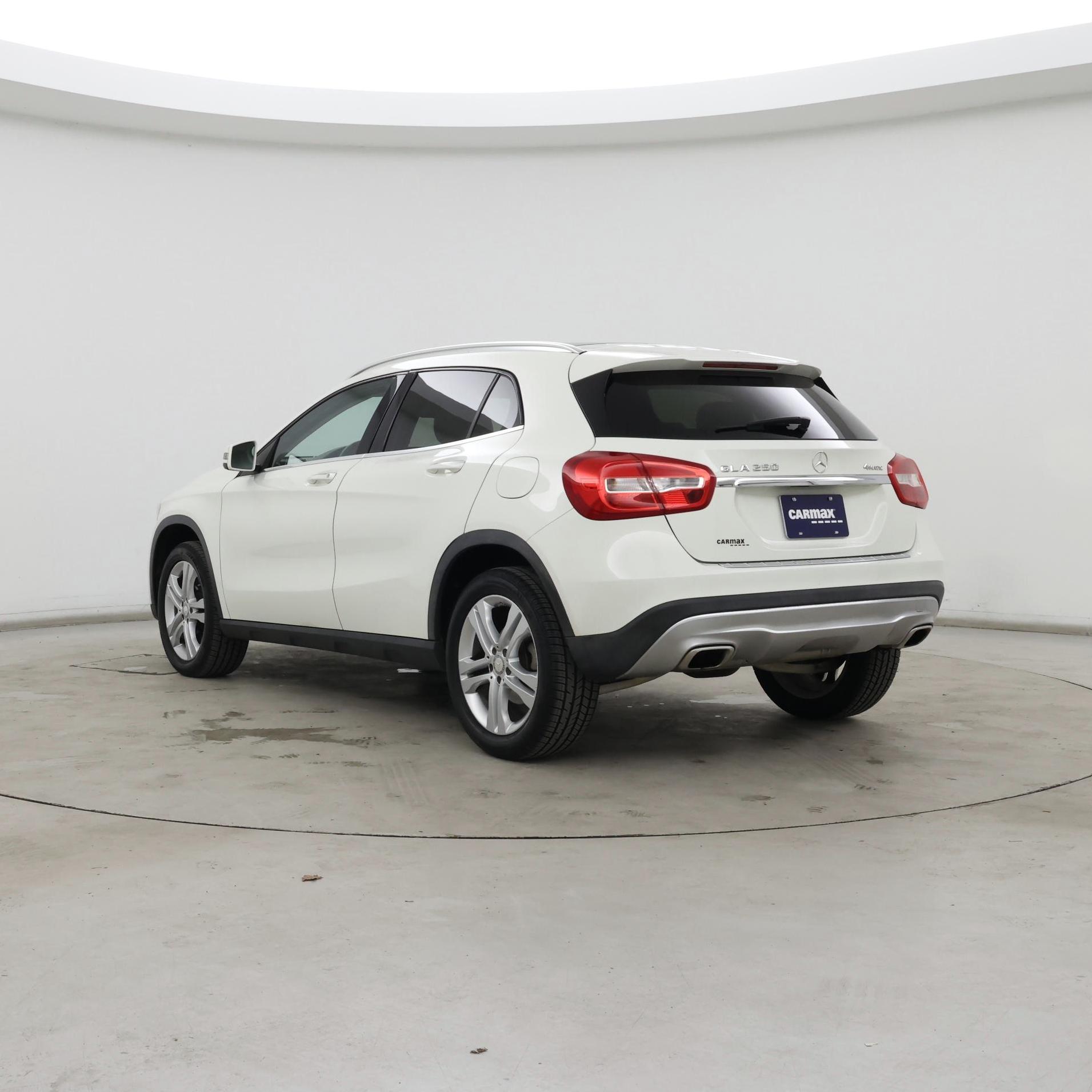 Thumbnail: 2016 Mercedes-Benz GLA - 2