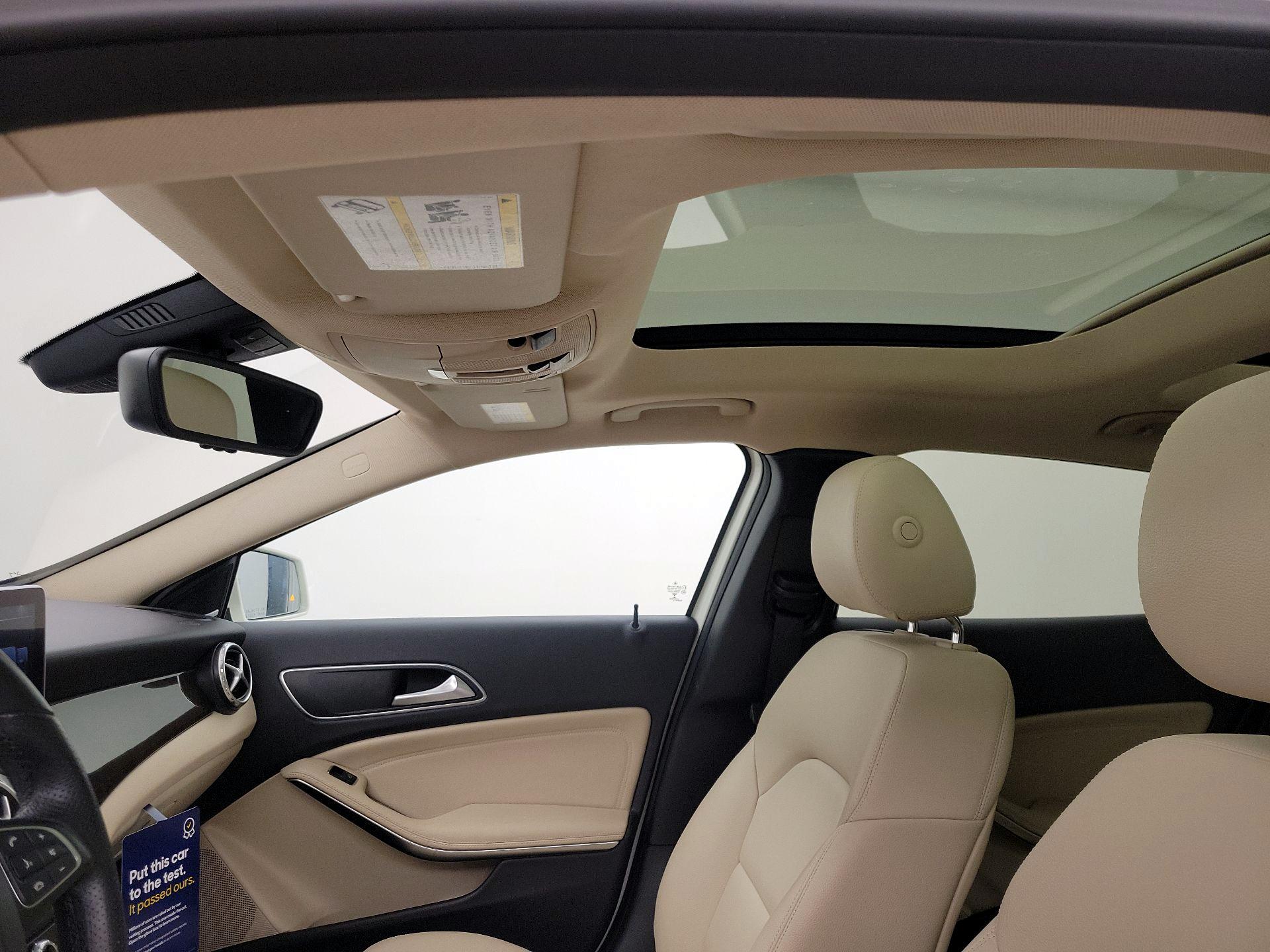 Thumbnail: 2016 Mercedes-Benz GLA - 20