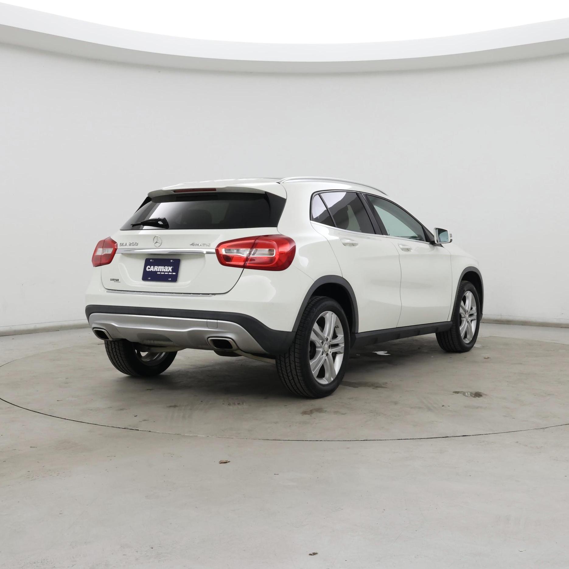 Thumbnail: 2016 Mercedes-Benz GLA - 8