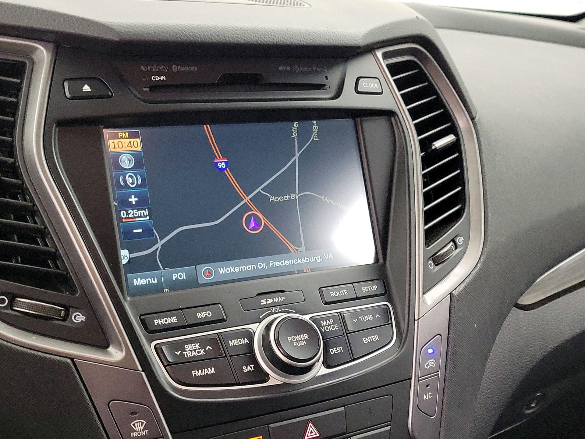 Thumbnail: 2015 Hyundai Santa Fe - 14