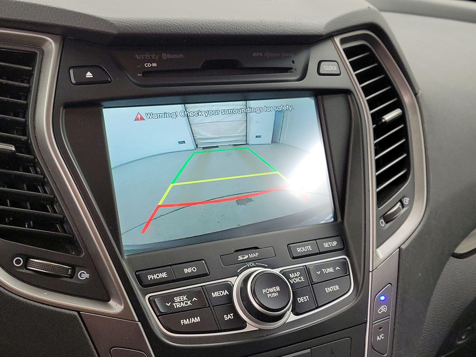 Thumbnail: 2015 Hyundai Santa Fe - 15