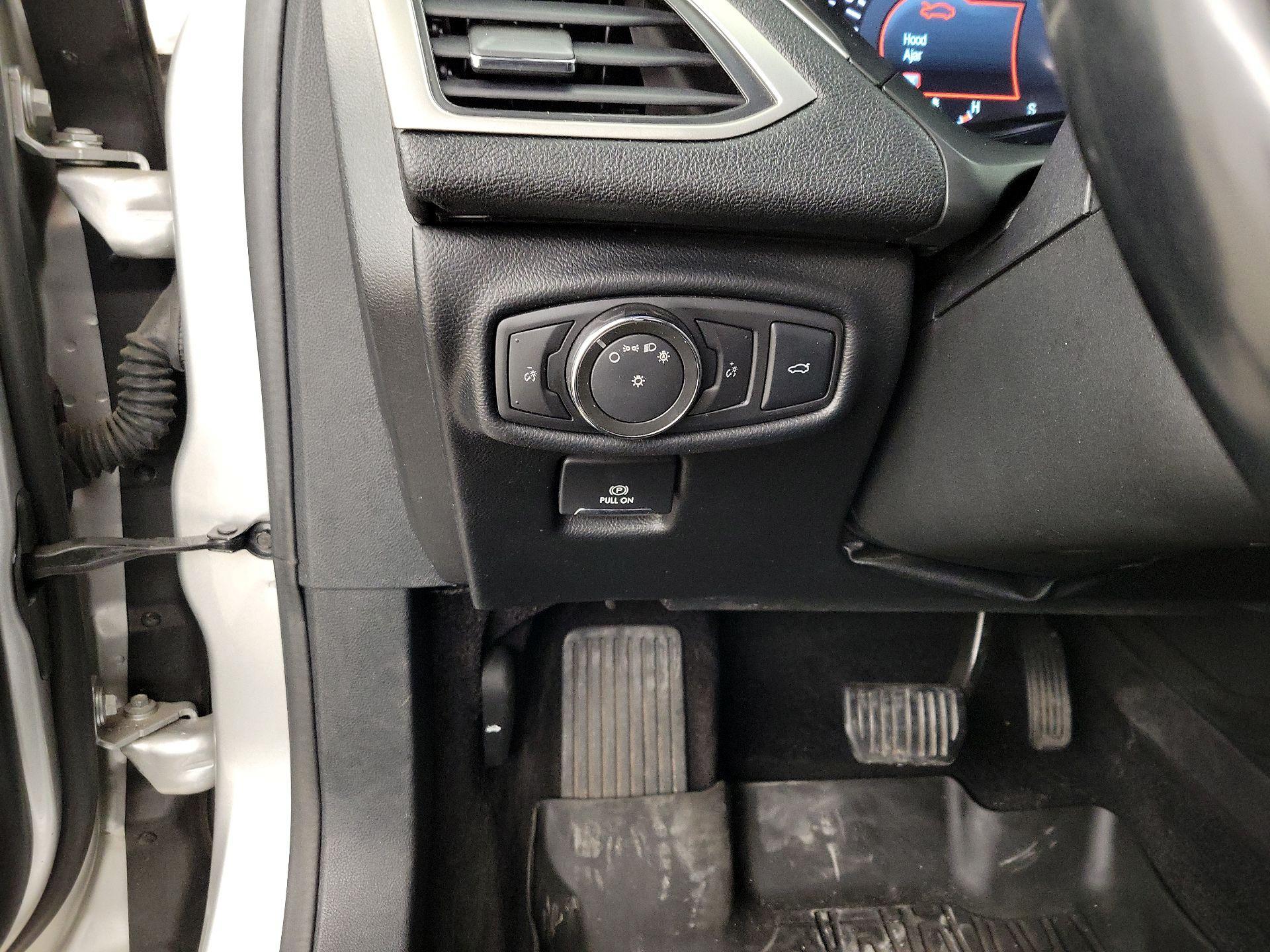 Thumbnail: 2017 Lincoln MKZ - 13