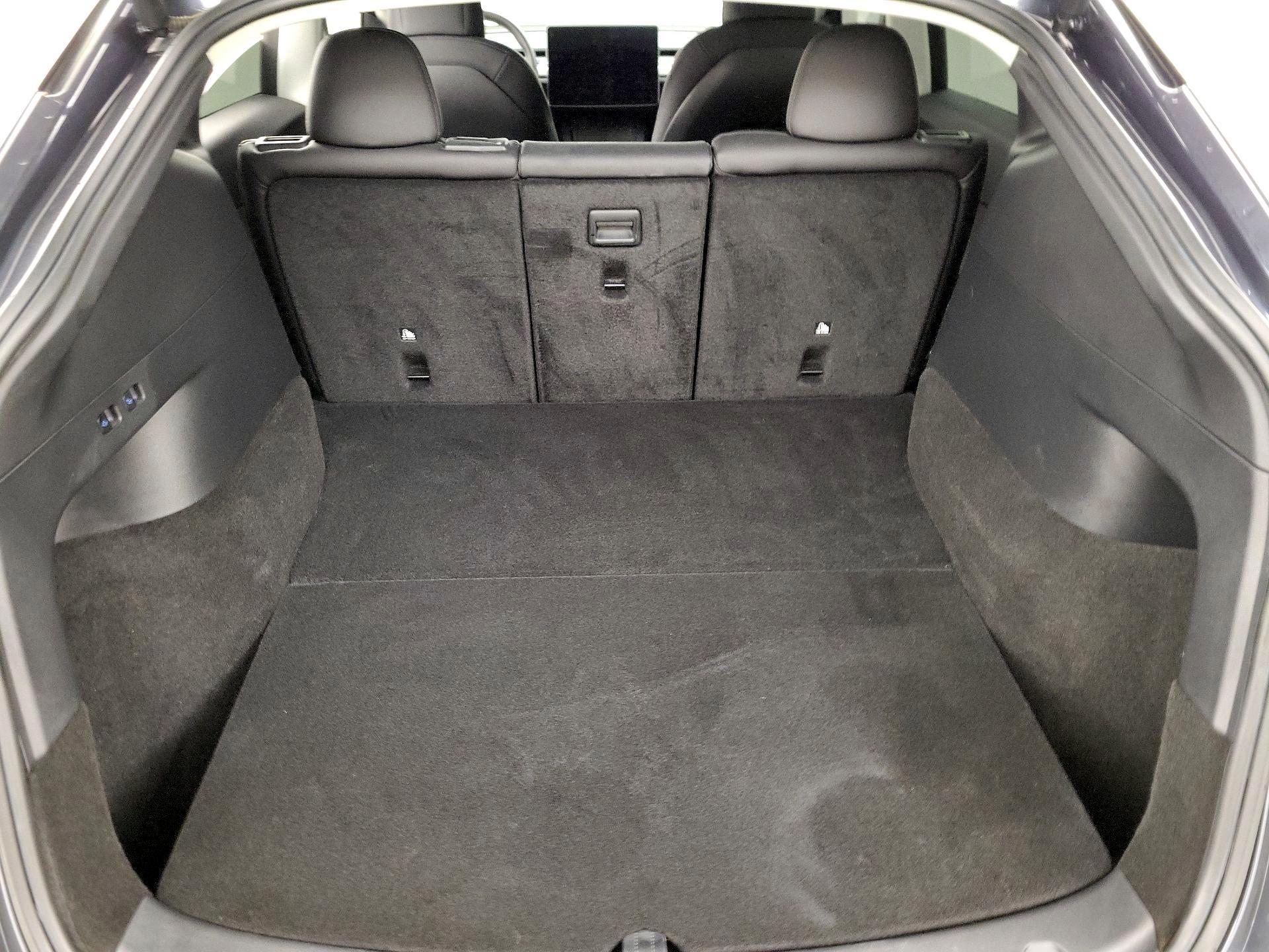 Thumbnail: 2022 Tesla Model Y - 20