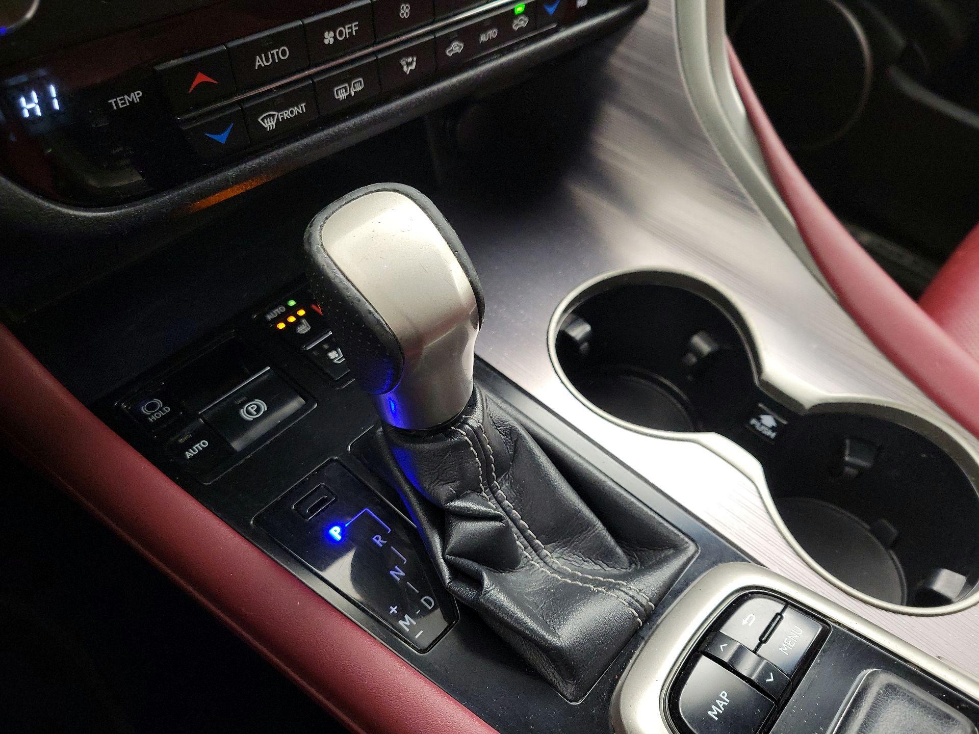 Thumbnail: 2018 Lexus RX - 18