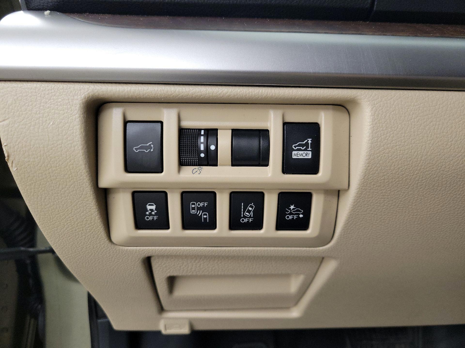 Thumbnail: 2018 Subaru Outback - 13