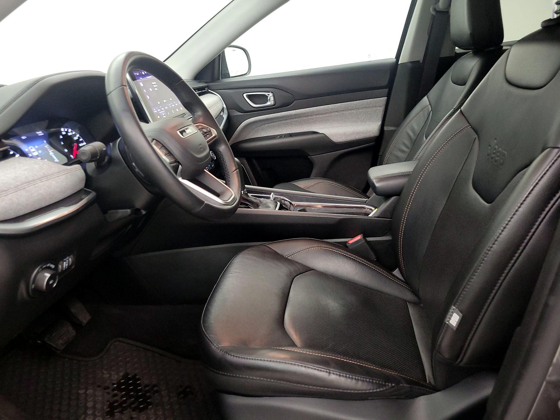 Thumbnail: 2022 Jeep Compass - 11