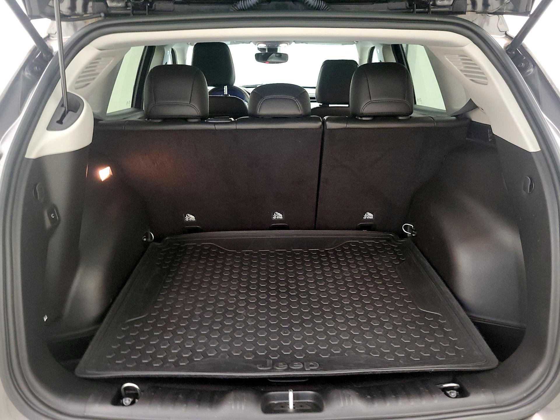 Thumbnail: 2022 Jeep Compass - 20