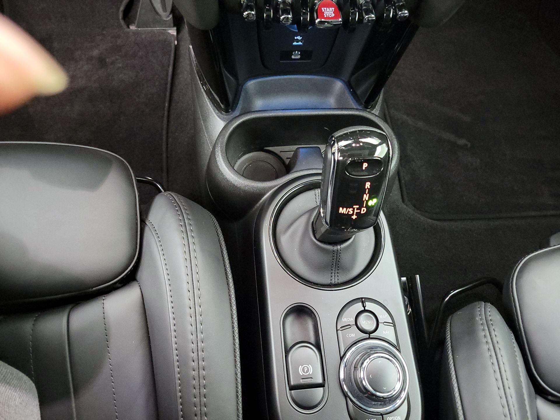 Thumbnail: 2023 MINI Cooper Hardtop - 17