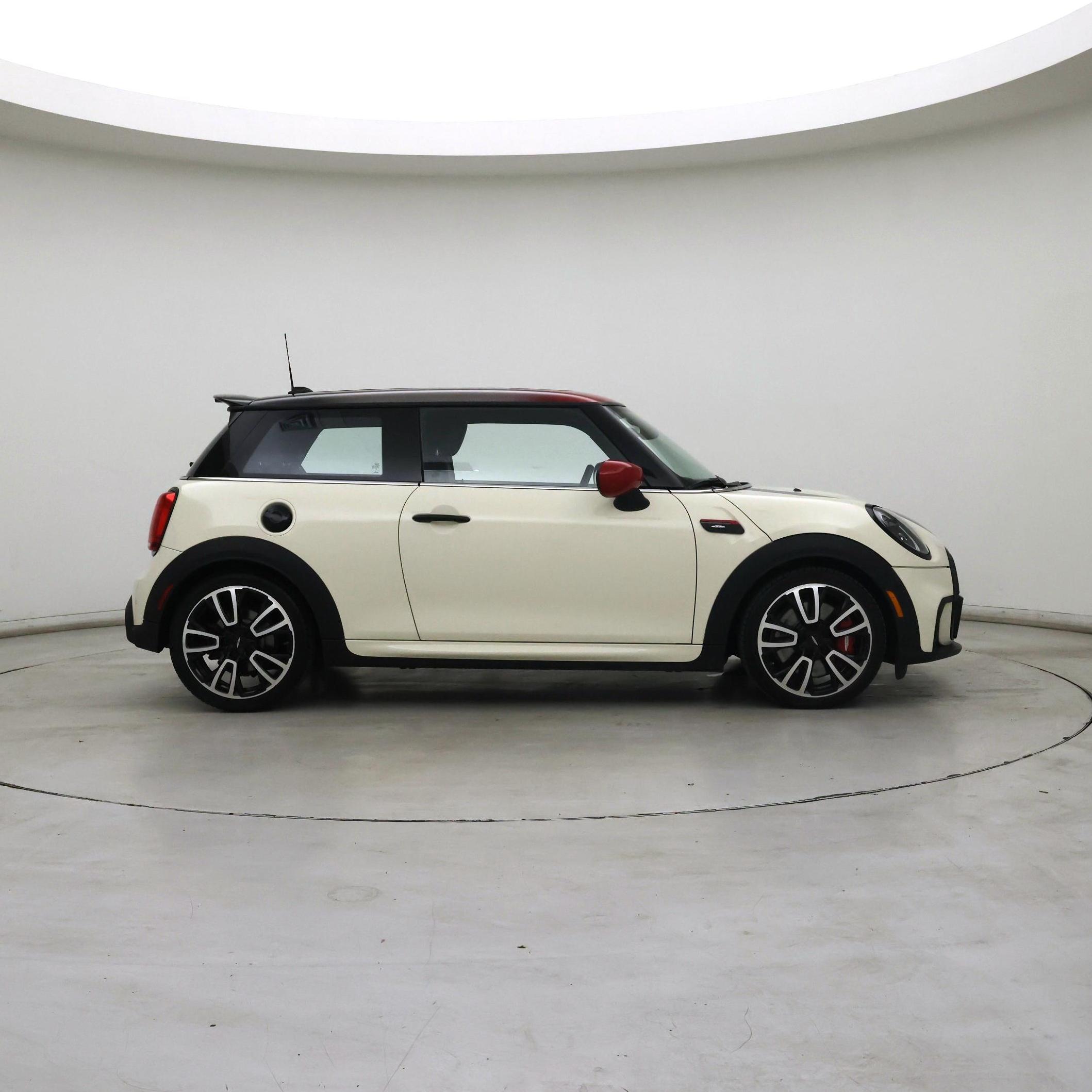 Thumbnail: 2023 MINI Cooper Hardtop - 7