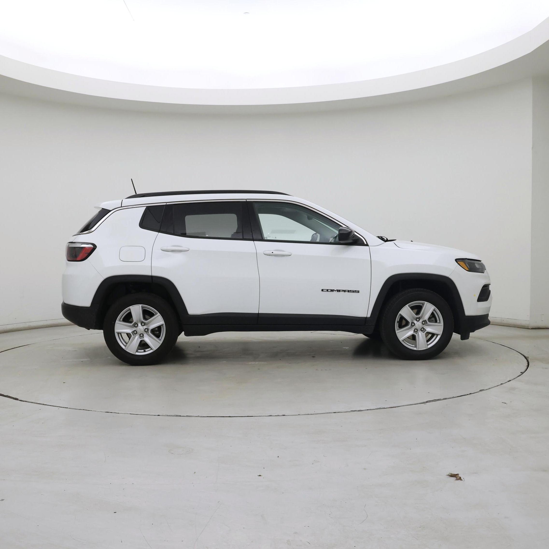 Thumbnail: 2022 Jeep Compass - 7