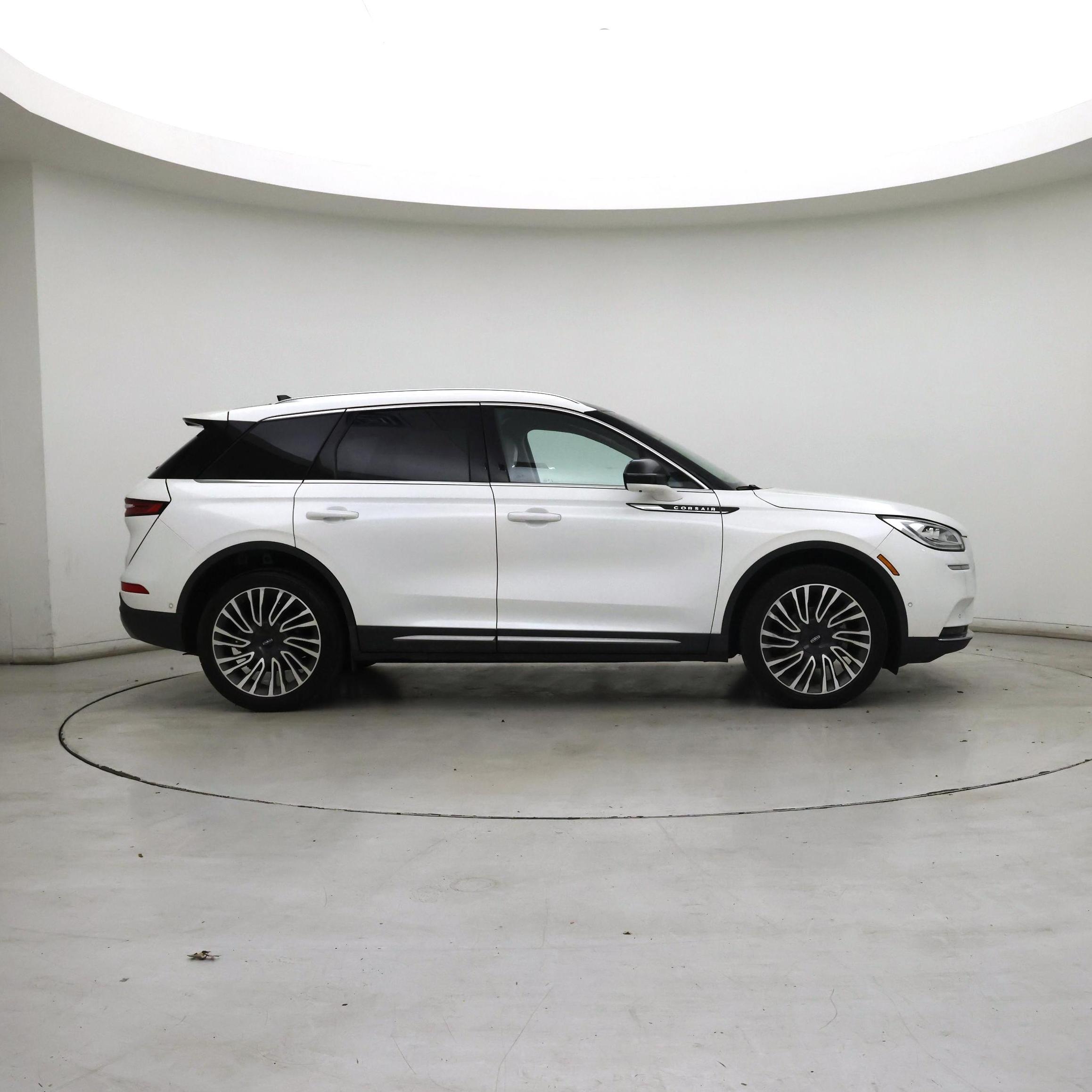 Thumbnail: 2022 Lincoln Corsair - 7