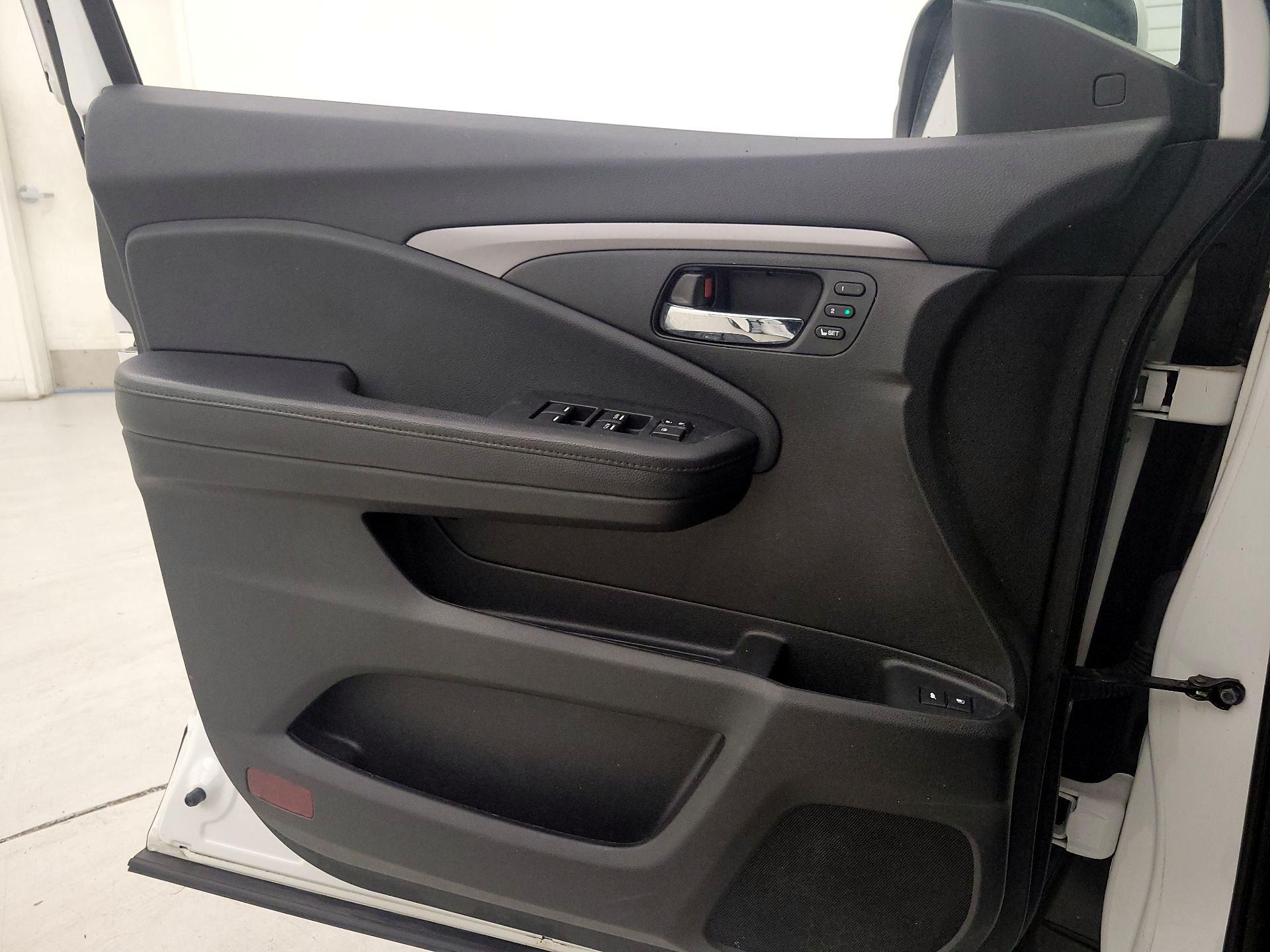 Thumbnail: 2022 Honda Pilot - 12