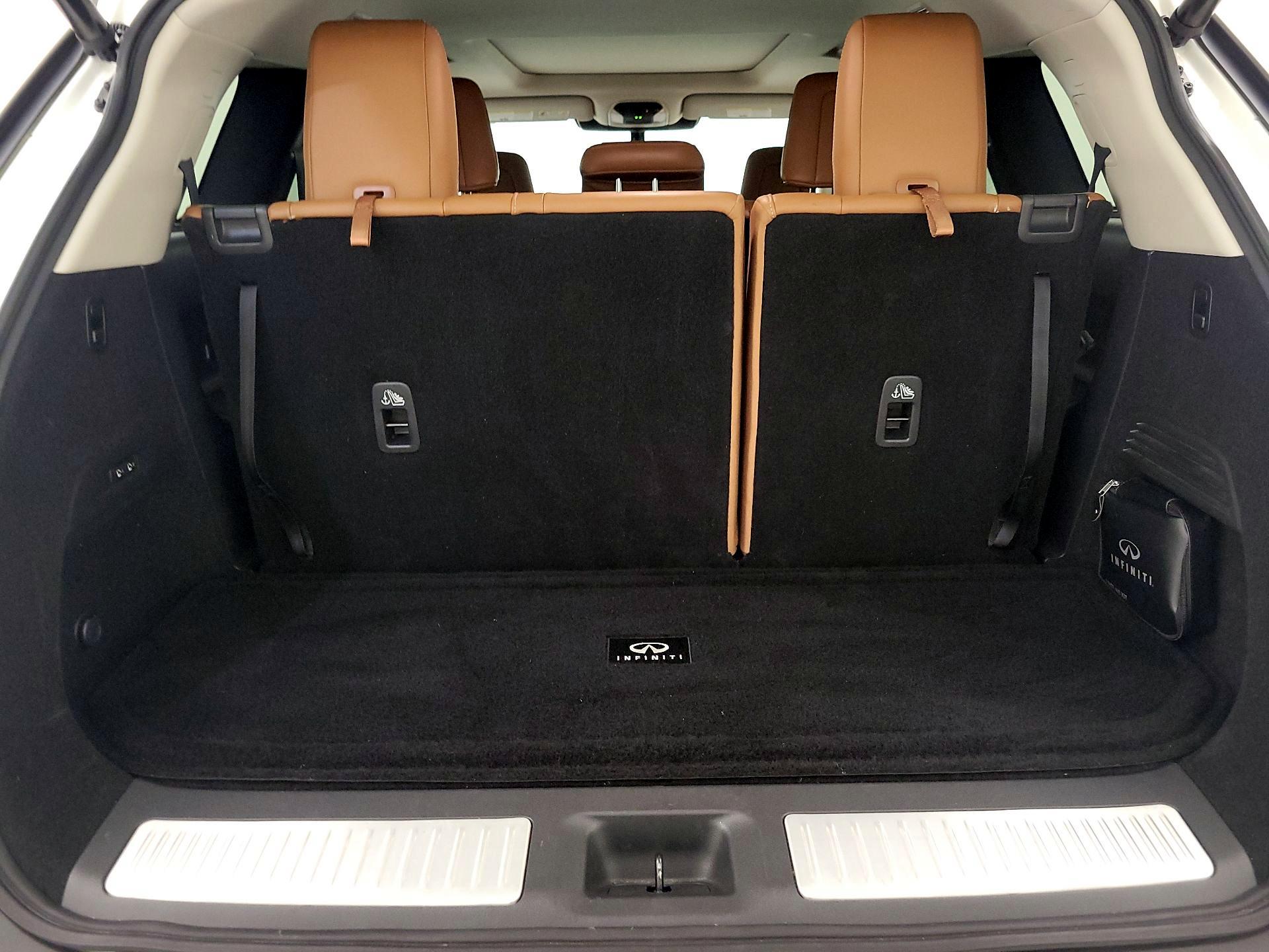 Thumbnail: 2022 INFINITI QX60 - 18