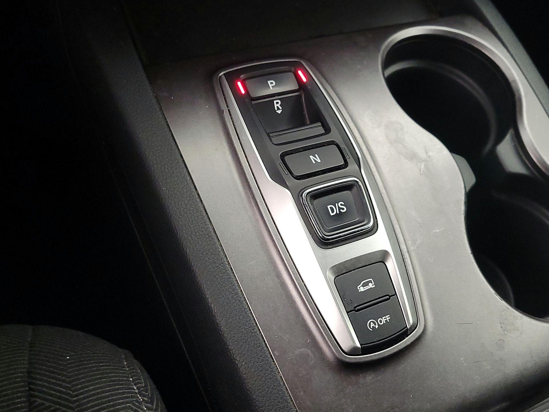 Thumbnail: 2022 Honda Pilot - 17