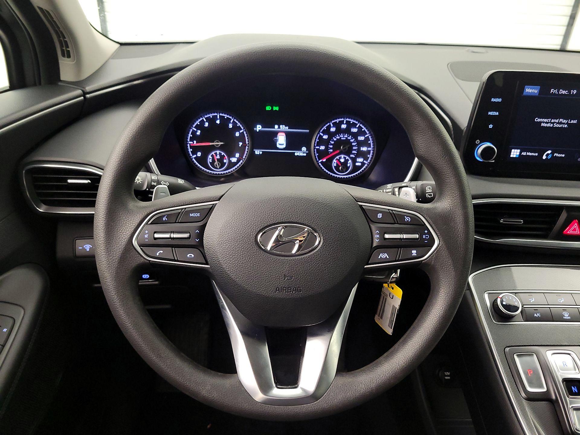 Thumbnail: 2023 Hyundai Santa Fe - 10