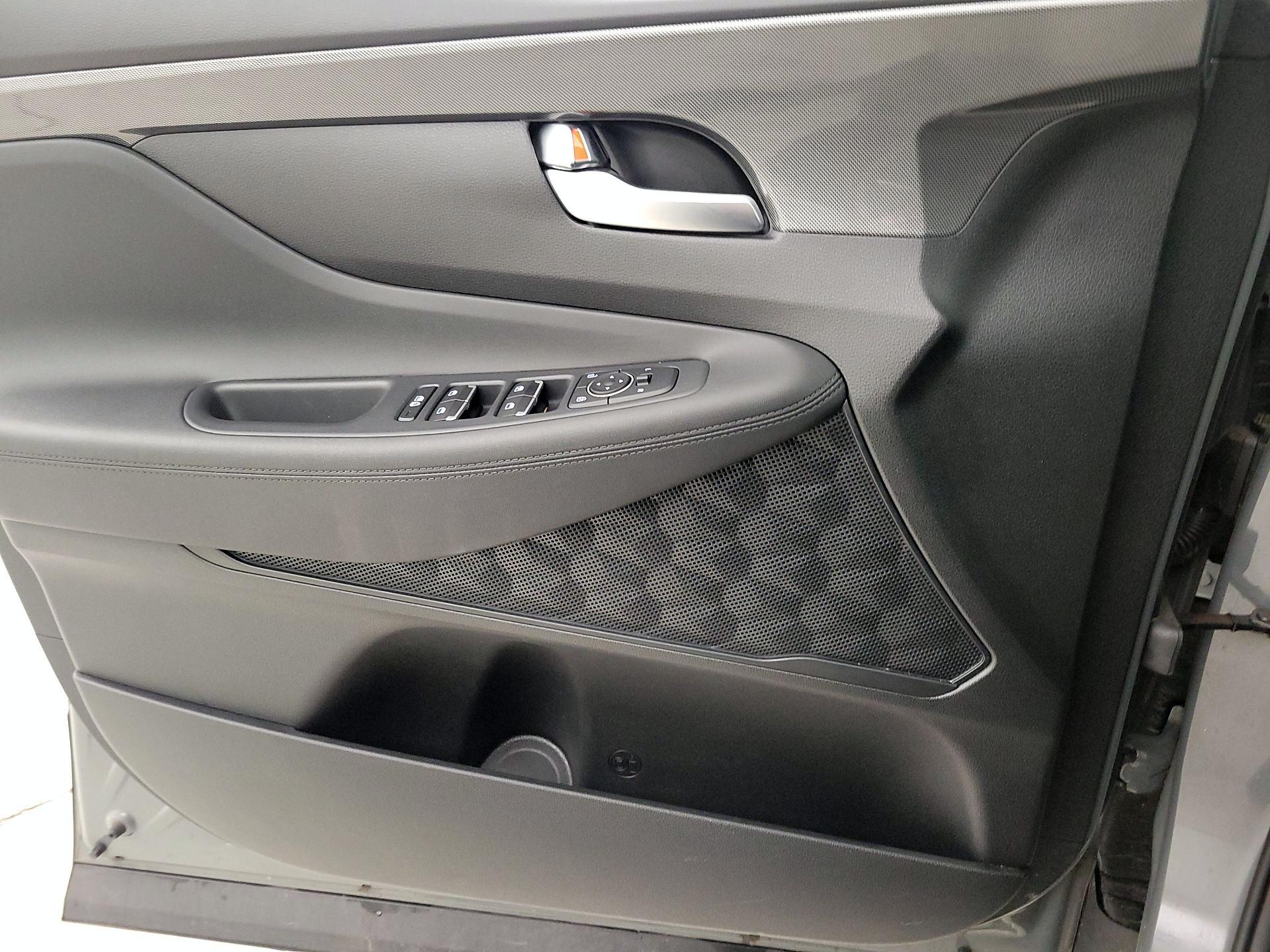 Thumbnail: 2023 Hyundai Santa Fe - 12