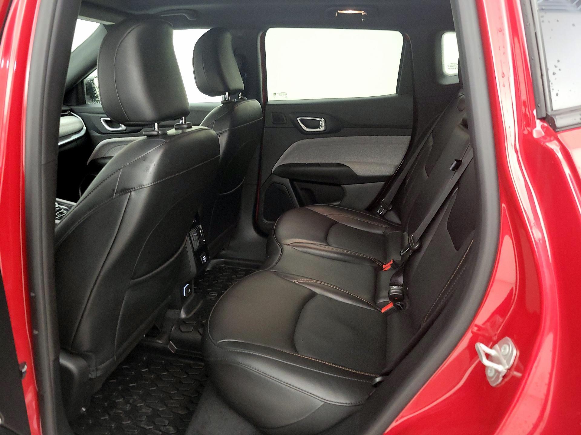 Thumbnail: 2023 Jeep Compass - 18