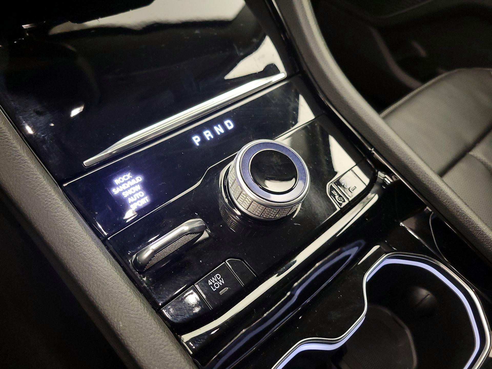 Thumbnail: 2023 Jeep Grand Cherokee - 17