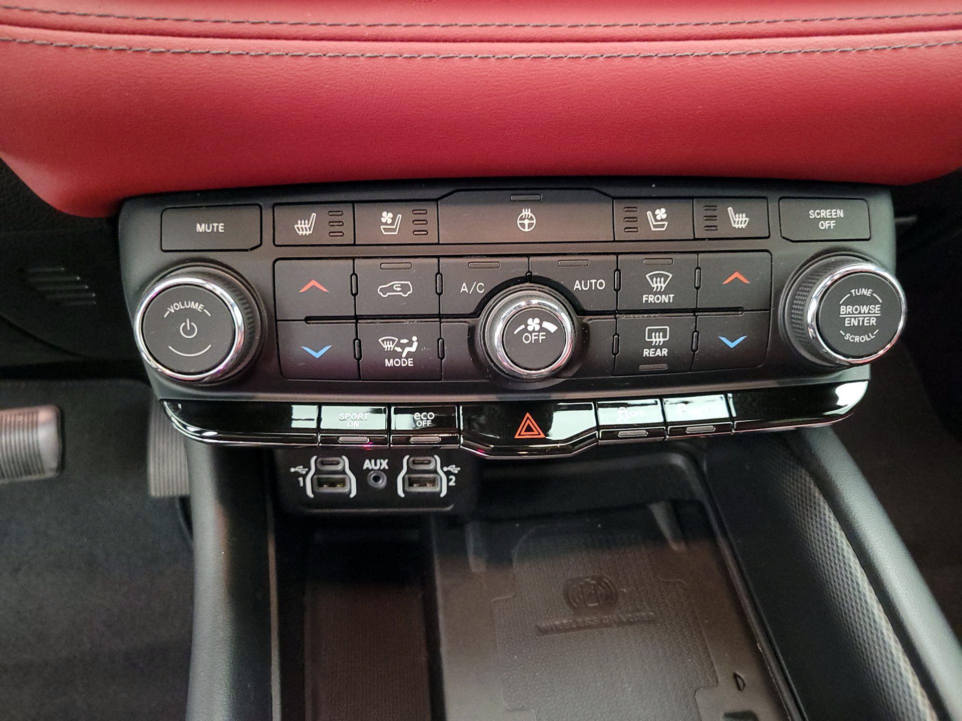 Thumbnail: 2022 Dodge Durango - 16